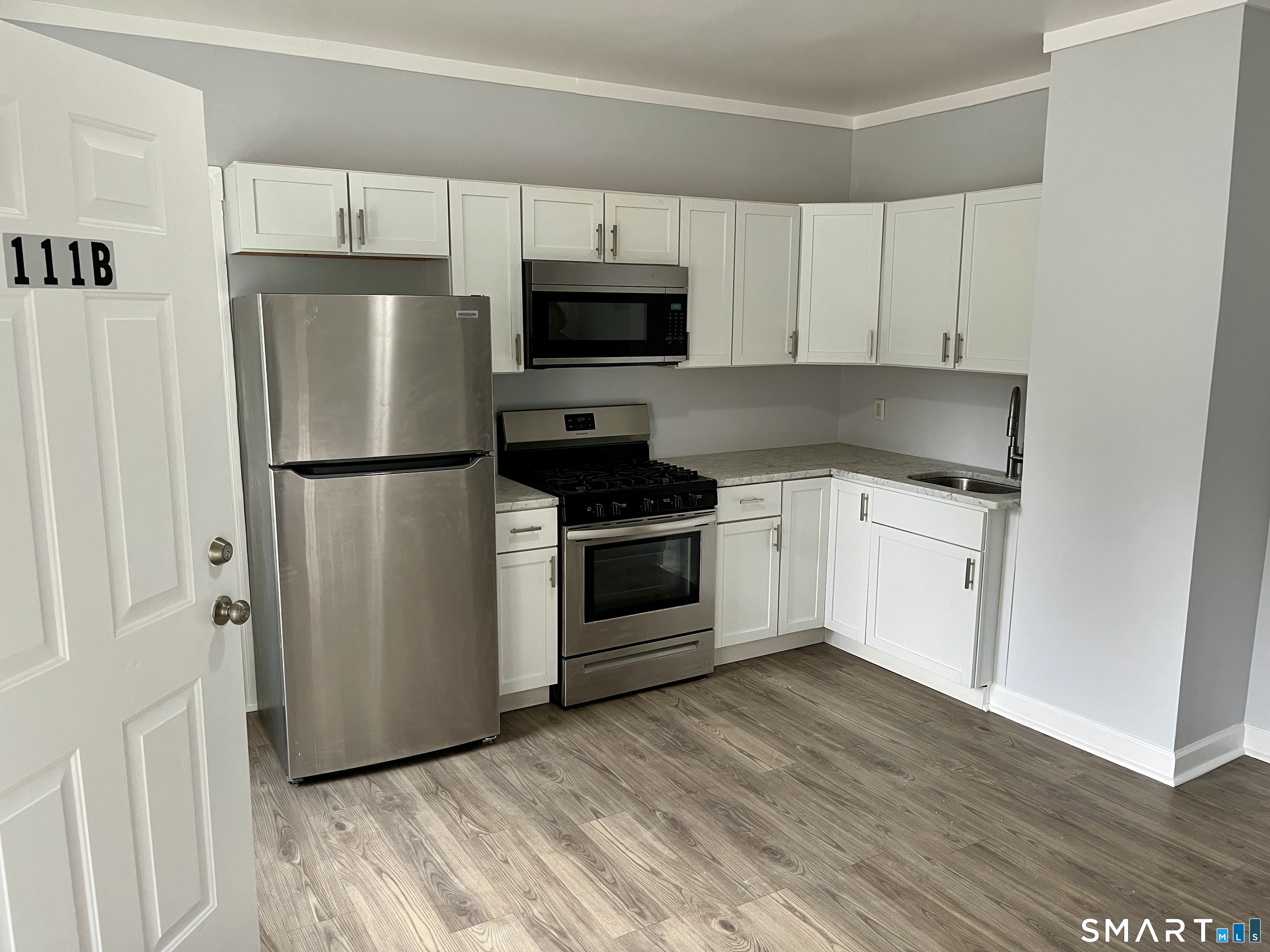111B Kneen Street Property Photo 1