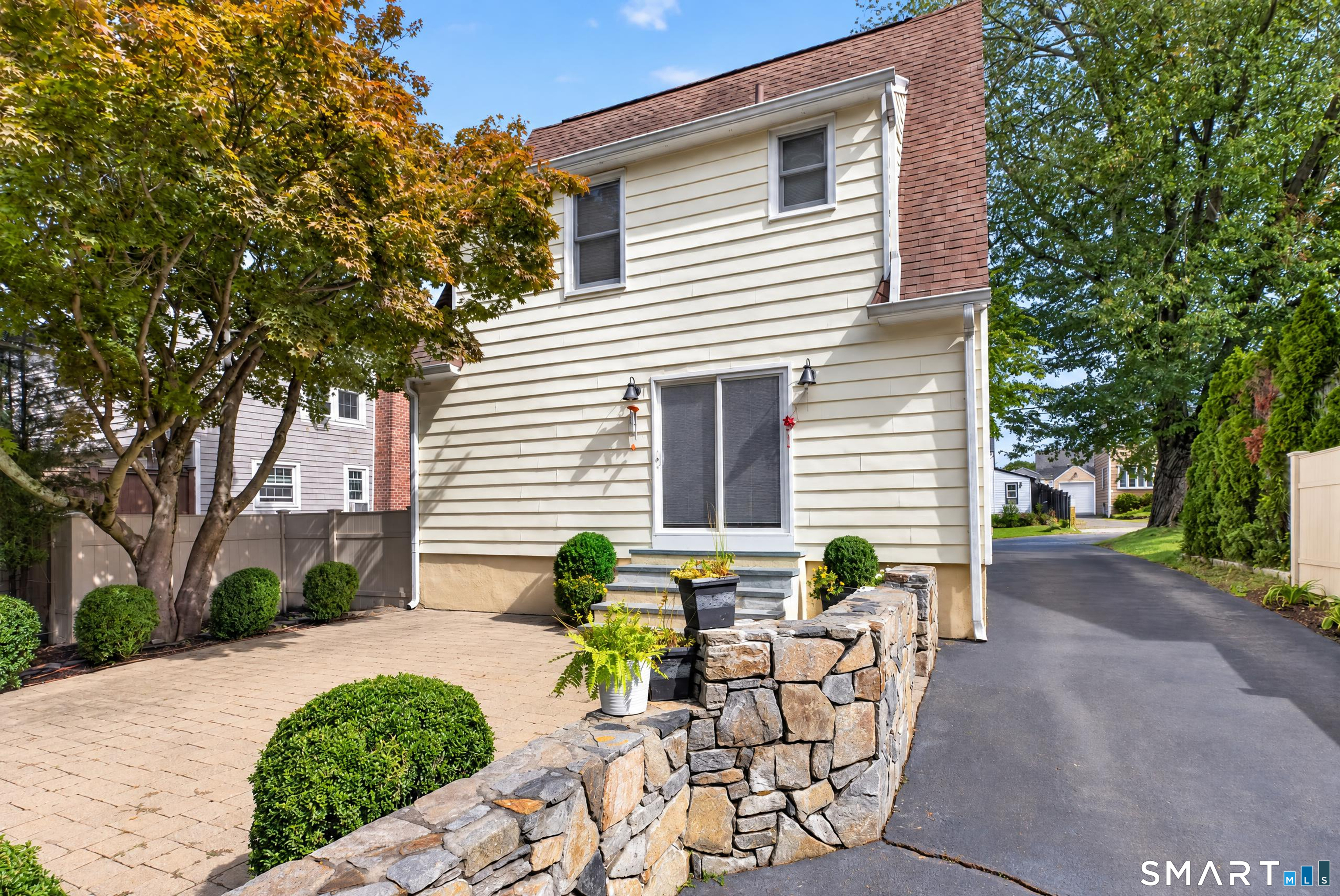24 Cedar Crest Place Property Photo 5