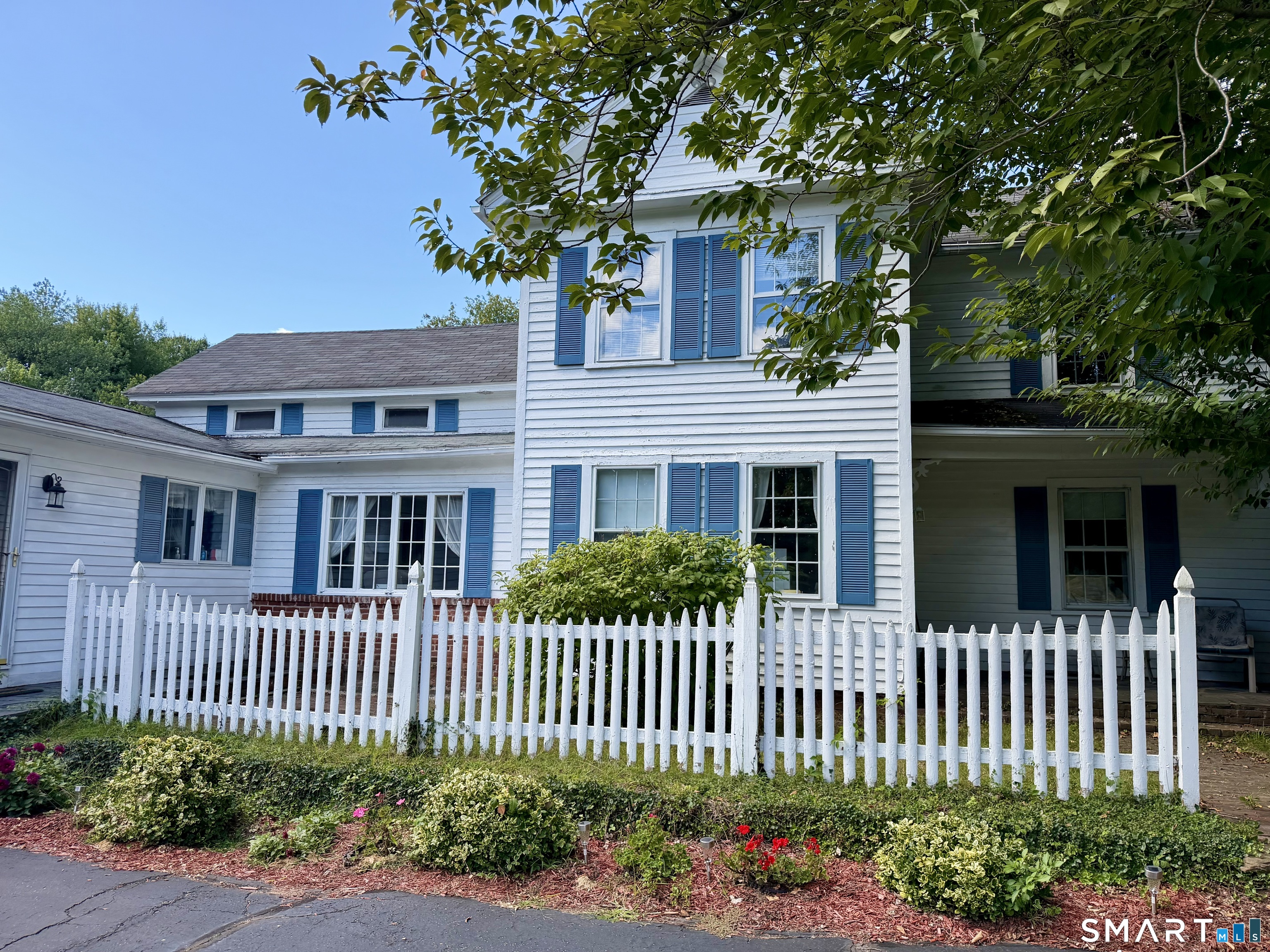 1823 Mountain Road Property Photo 1