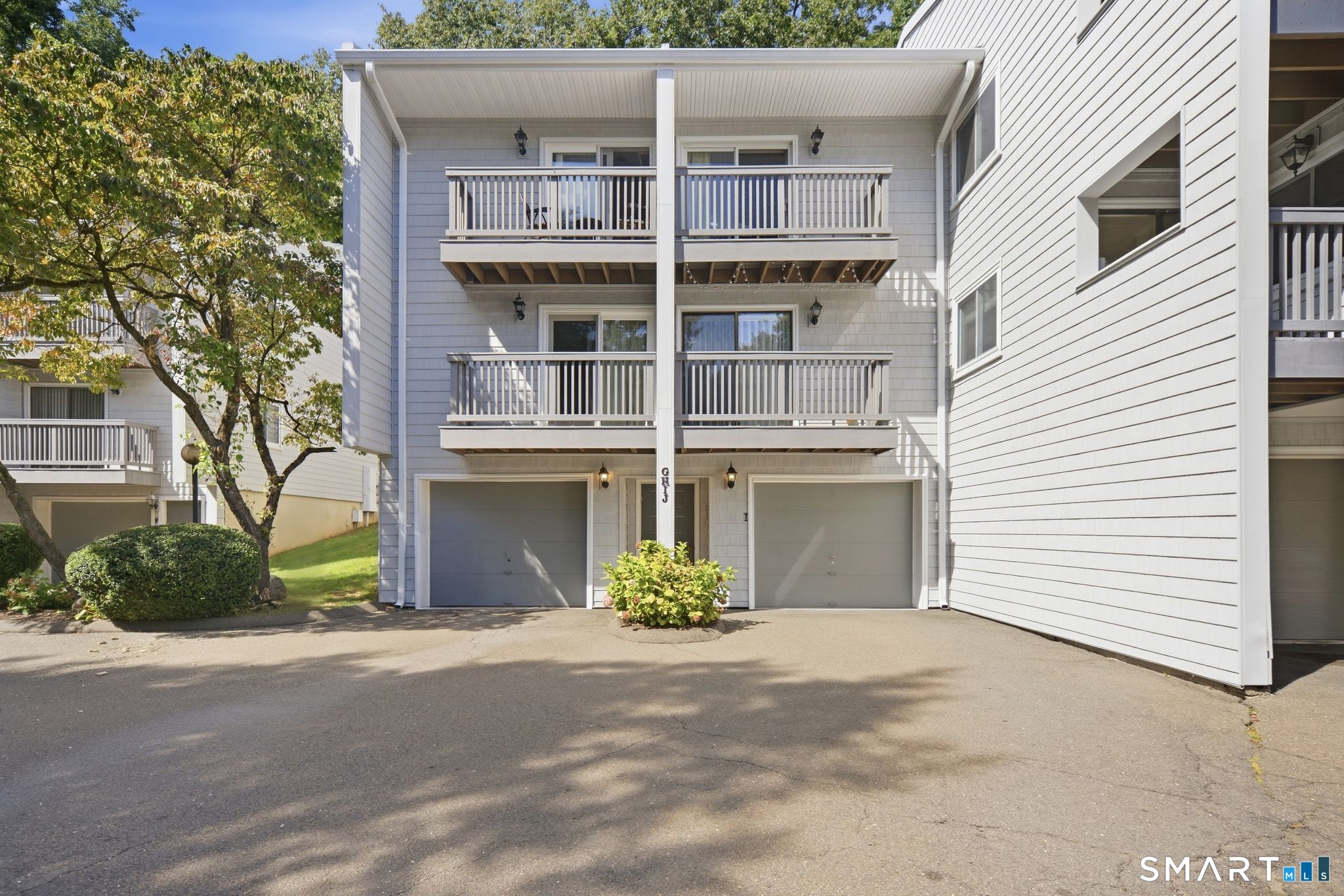16 Rockmeadow I Road Property Photo 2