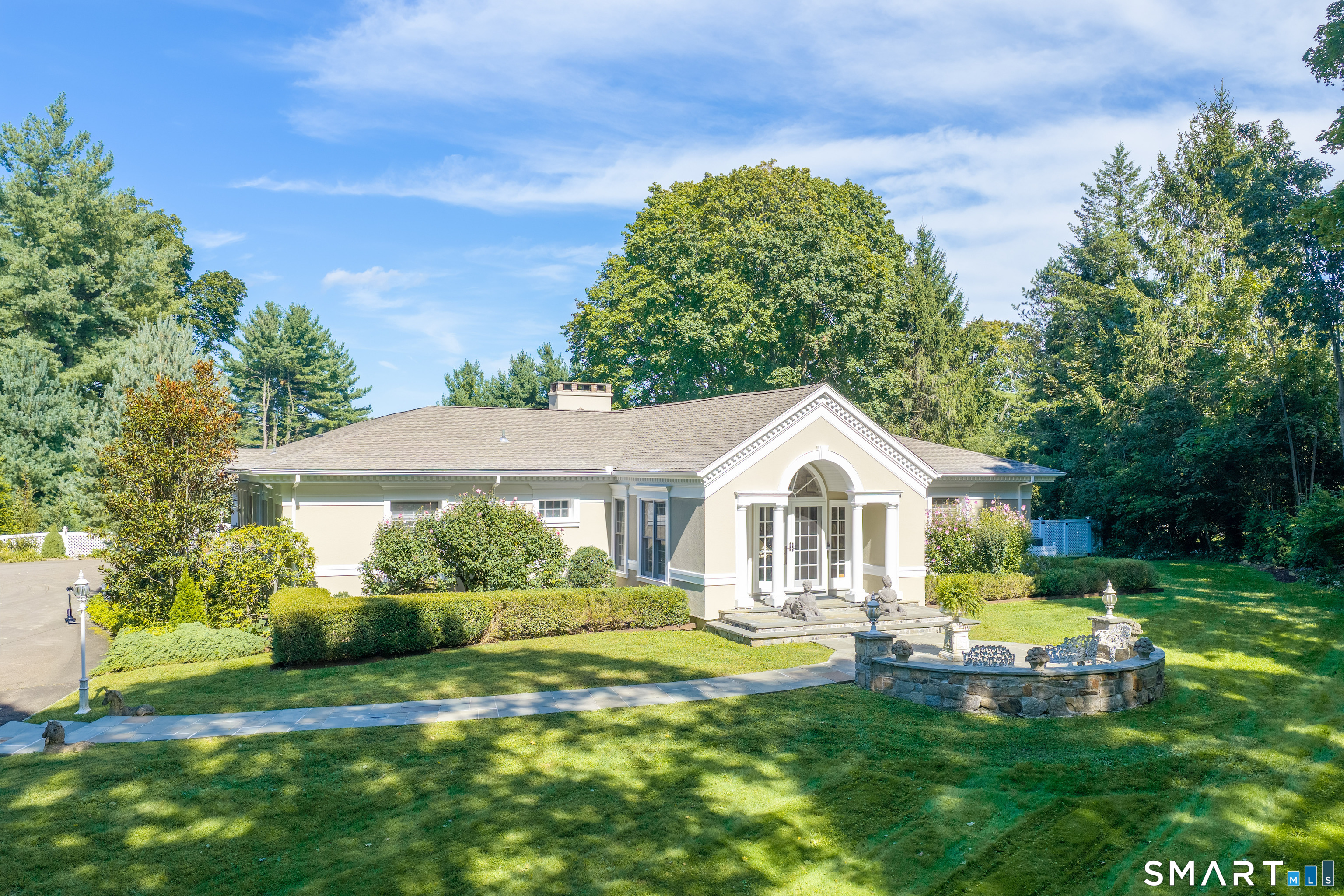 321 Oenoke Ridge Property Photo 3