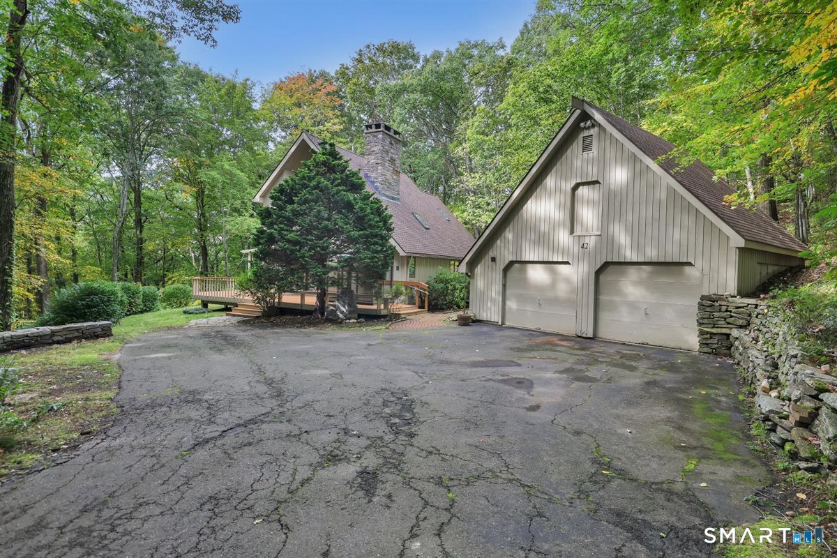 42 Taine Mountain Road Property Photo 3