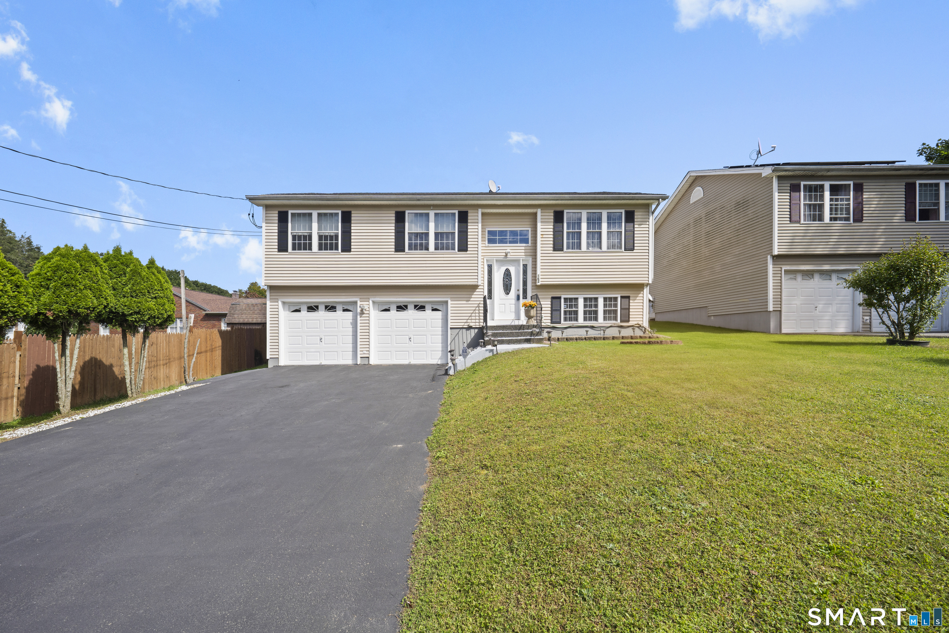 162 Hillcrest Avenue Property Photo 3
