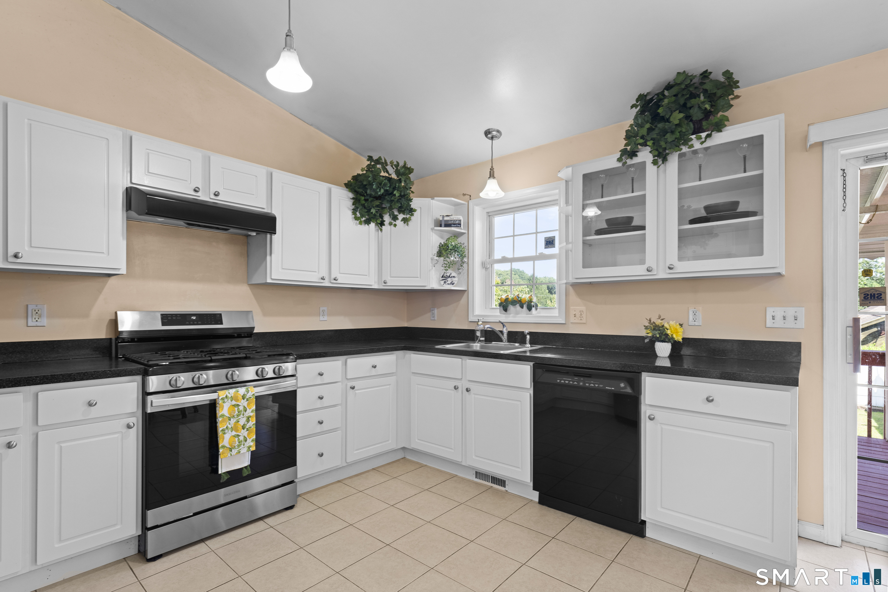 162 Hillcrest Avenue Property Photo 12