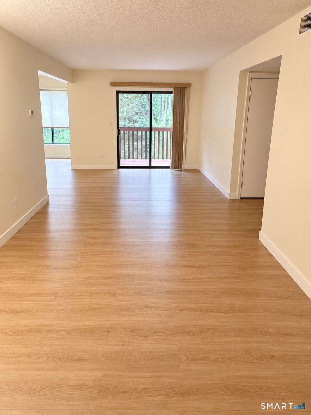 40 Woodsedge 1c Drive Property Photo 3