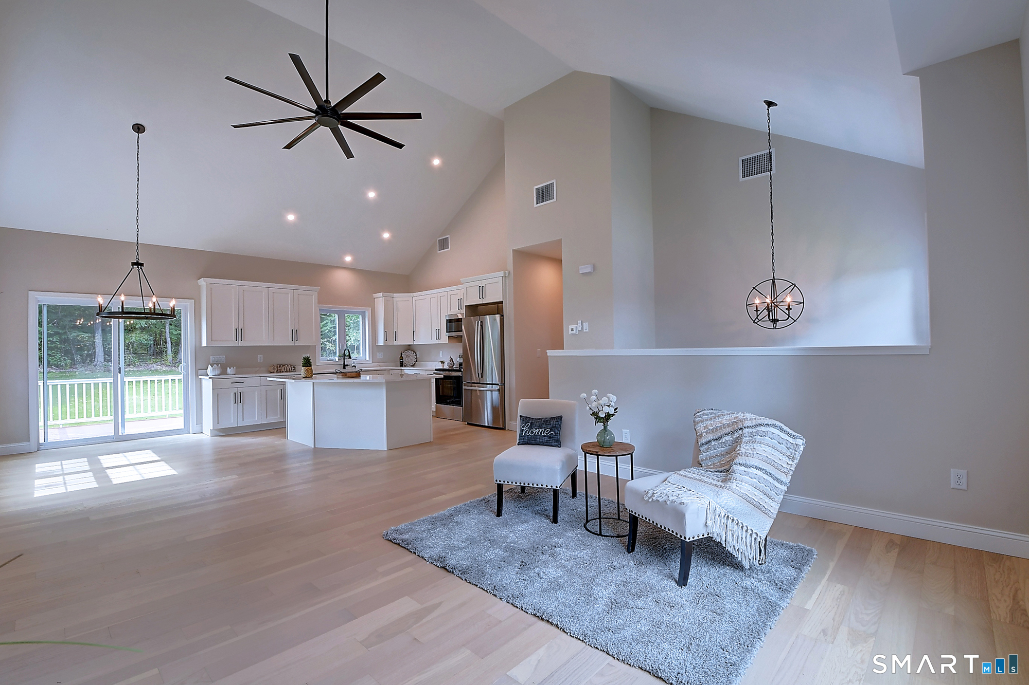 201 Medford Street Property Photo 10