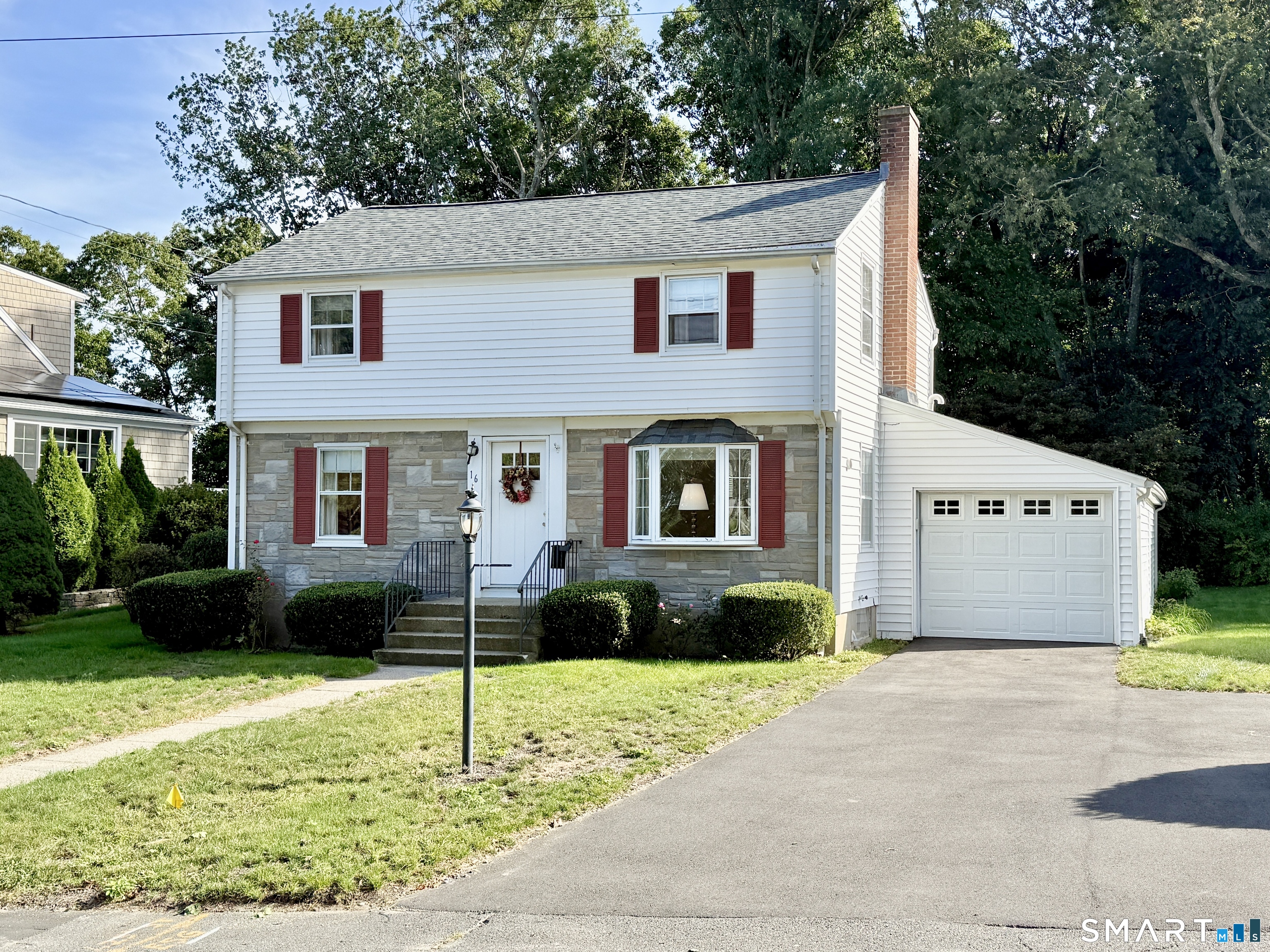 16 Aron Avenue Property Photo 1