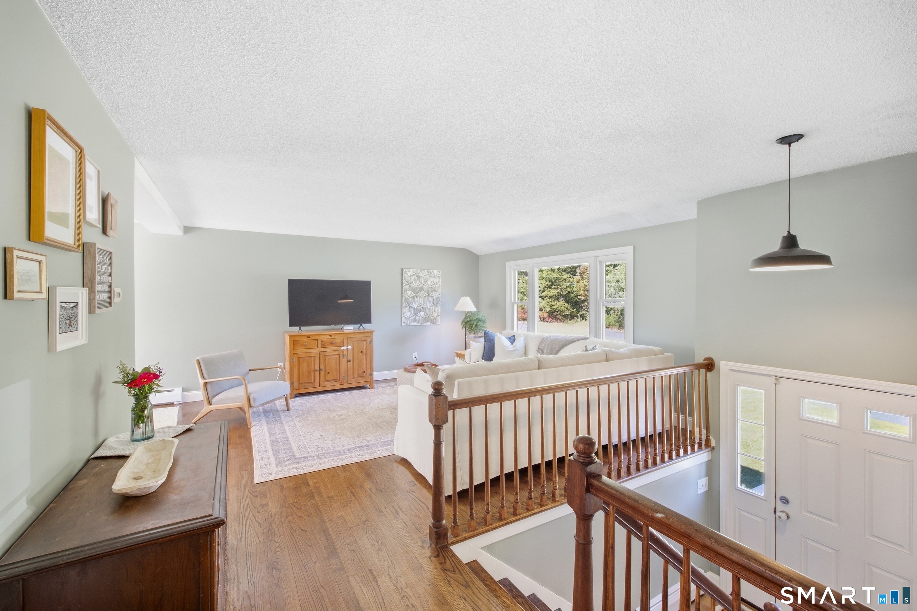 775 Overhill Drive Property Photo 14