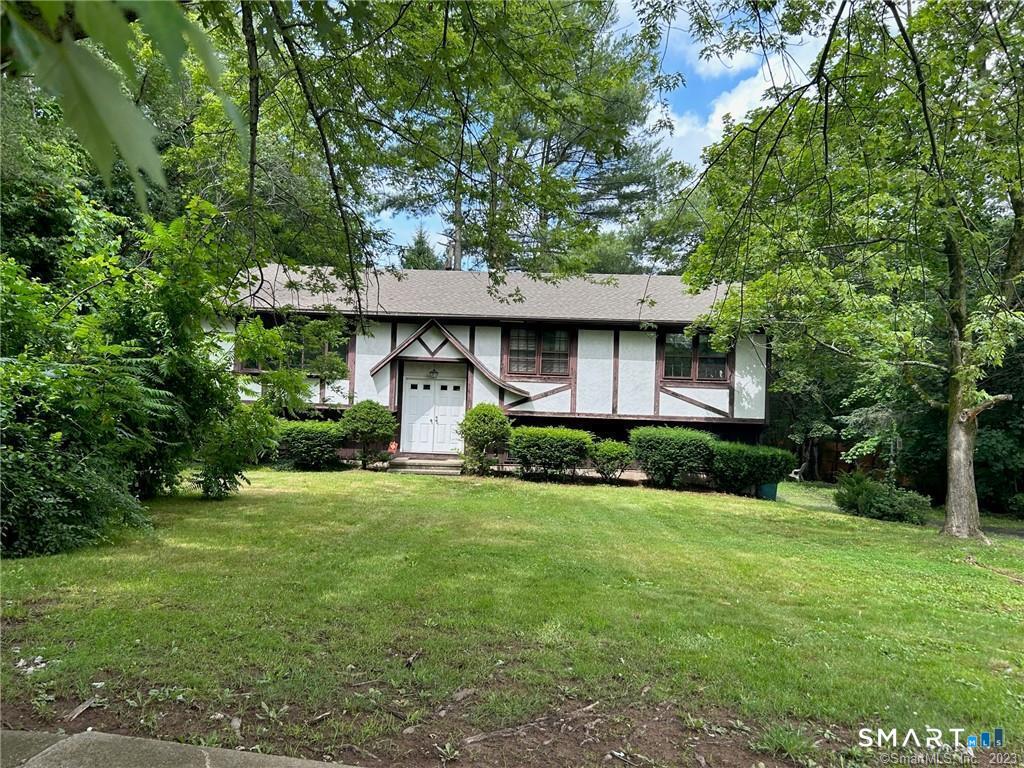 549 Woods West Road Property Photo 4