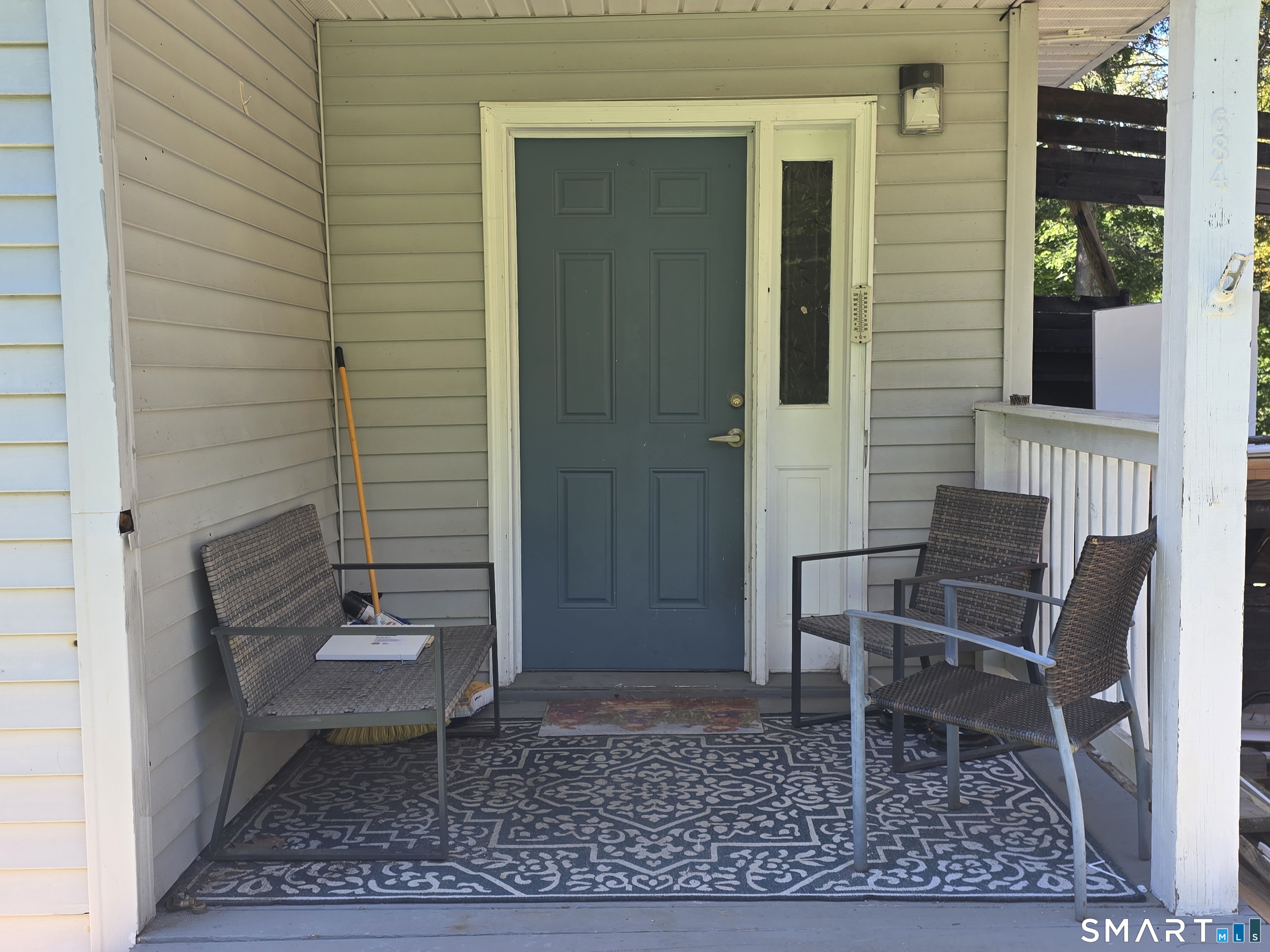 684 Main Street Property Photo 1