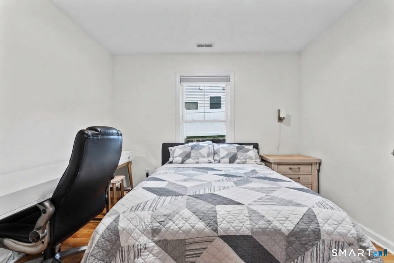 65 Sterling Street Property Photo 16