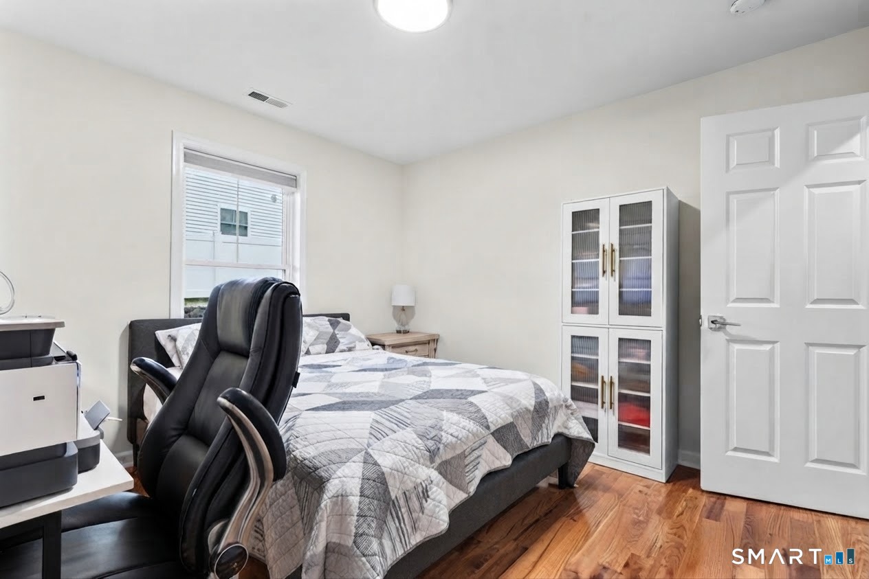 65 Sterling Street Property Photo 18