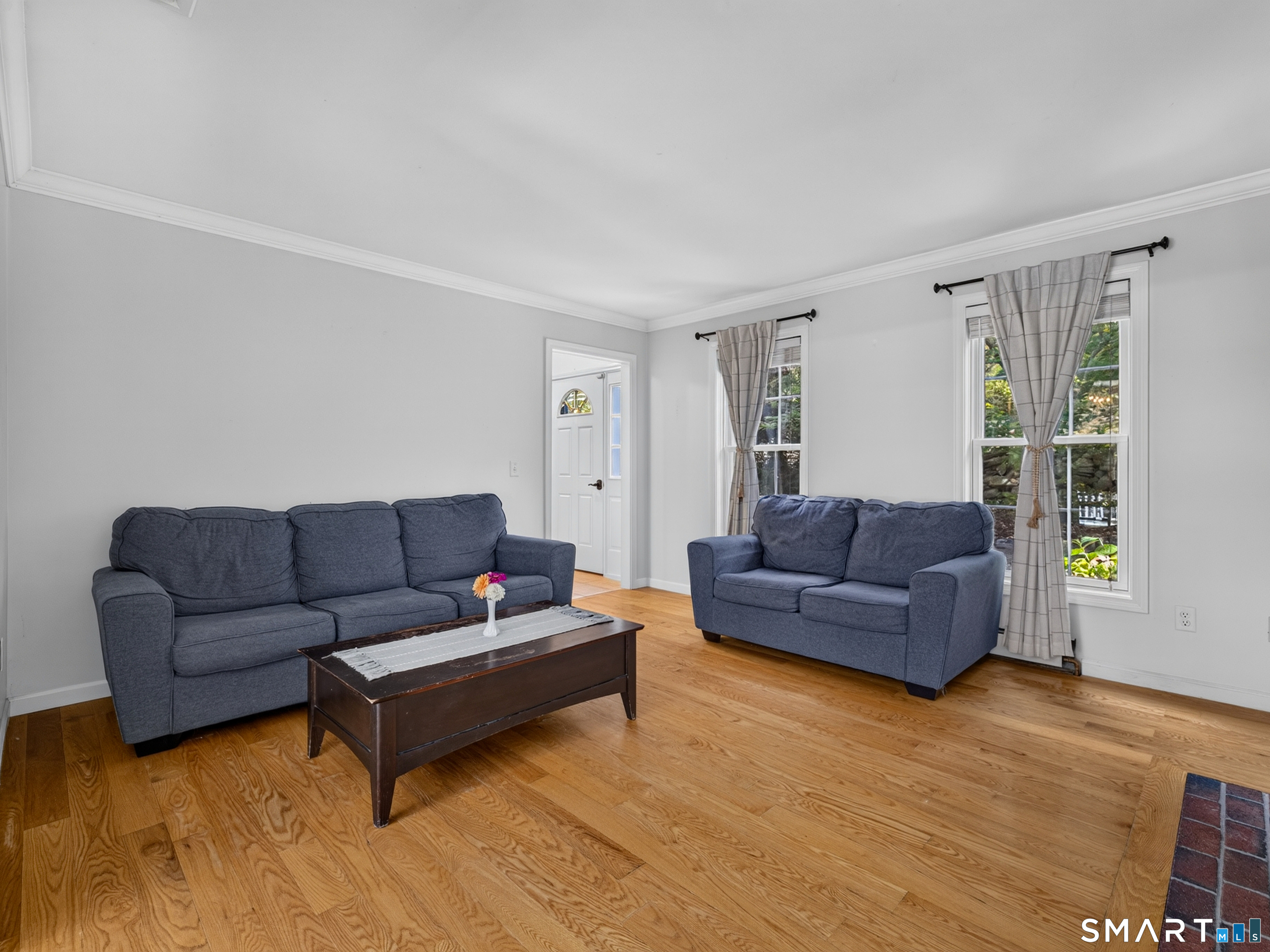 589 Town Street Property Photo 16