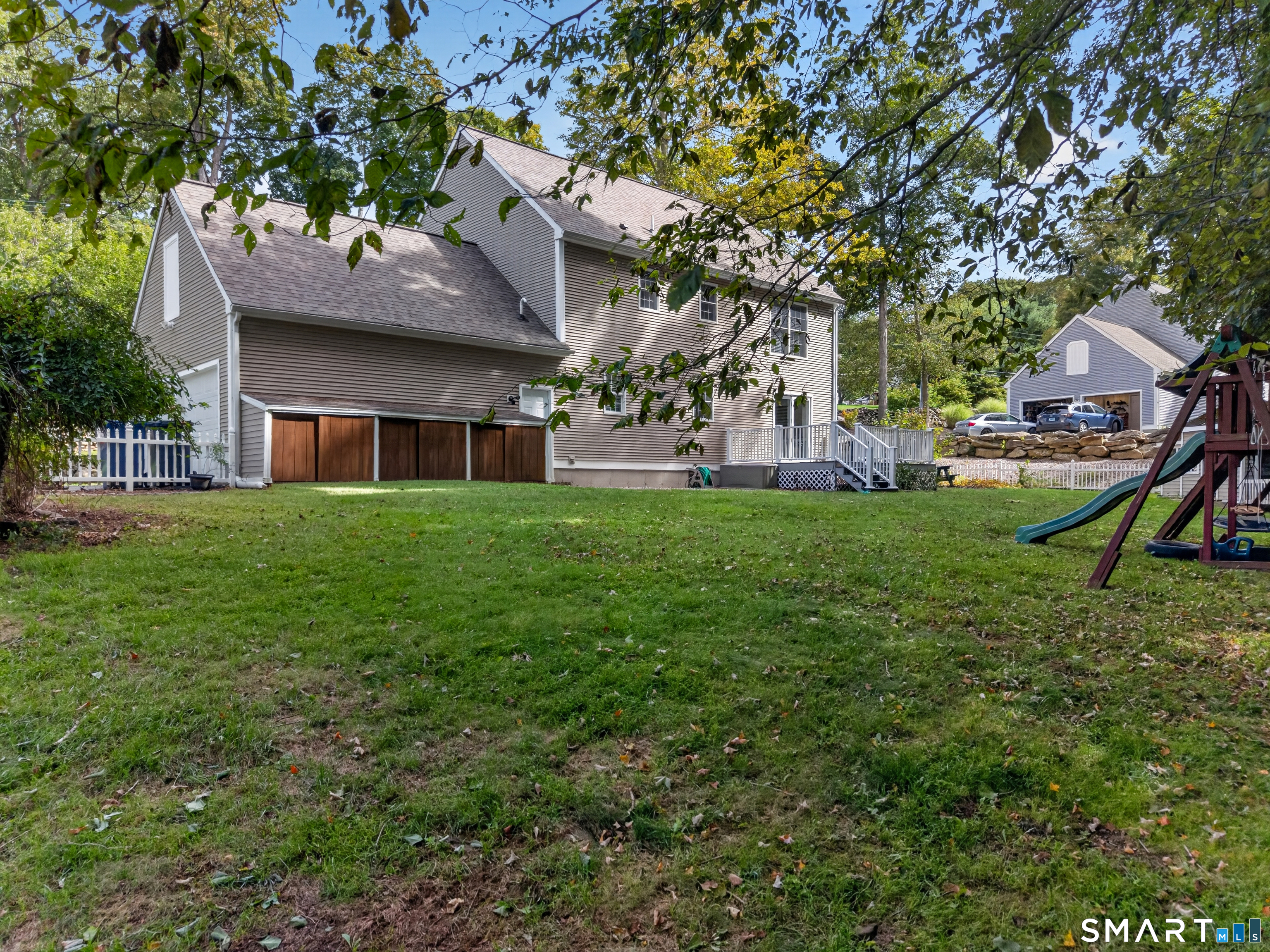 589 Town Street Property Photo 20