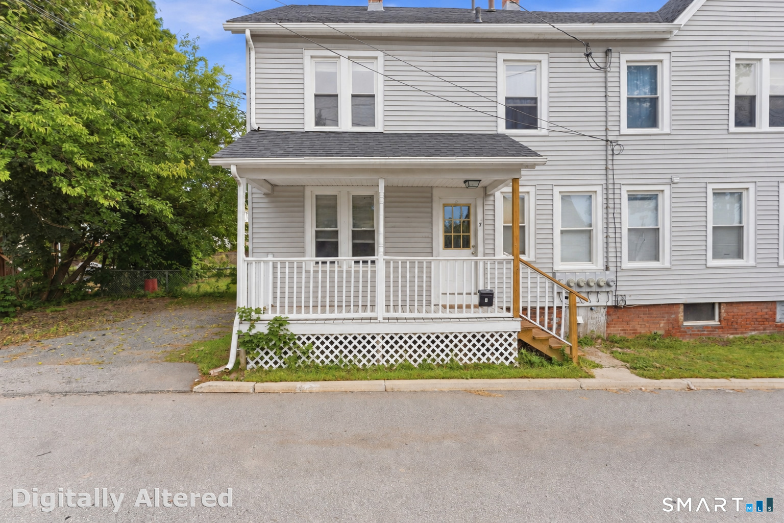 203 Center Street Property Photo 1