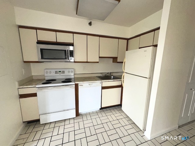 850 Atlantic 212 Street Property Photo 4