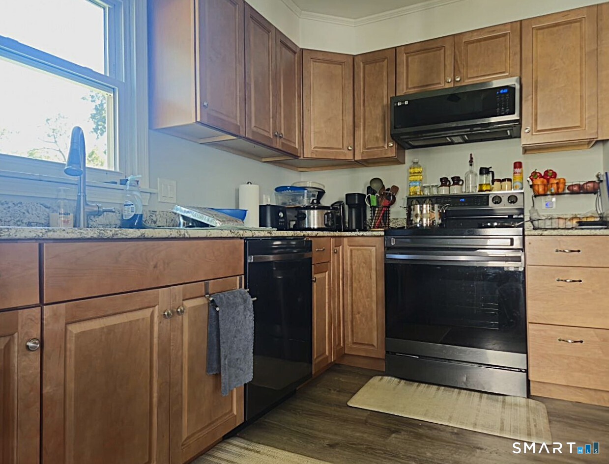 160 Stonecrest Drive Property Photo 6
