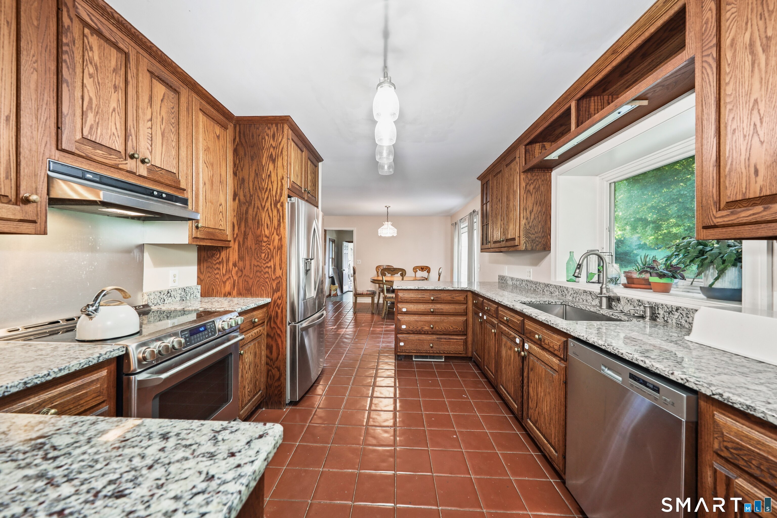 69 Nonnewaug Road Property Photo 9
