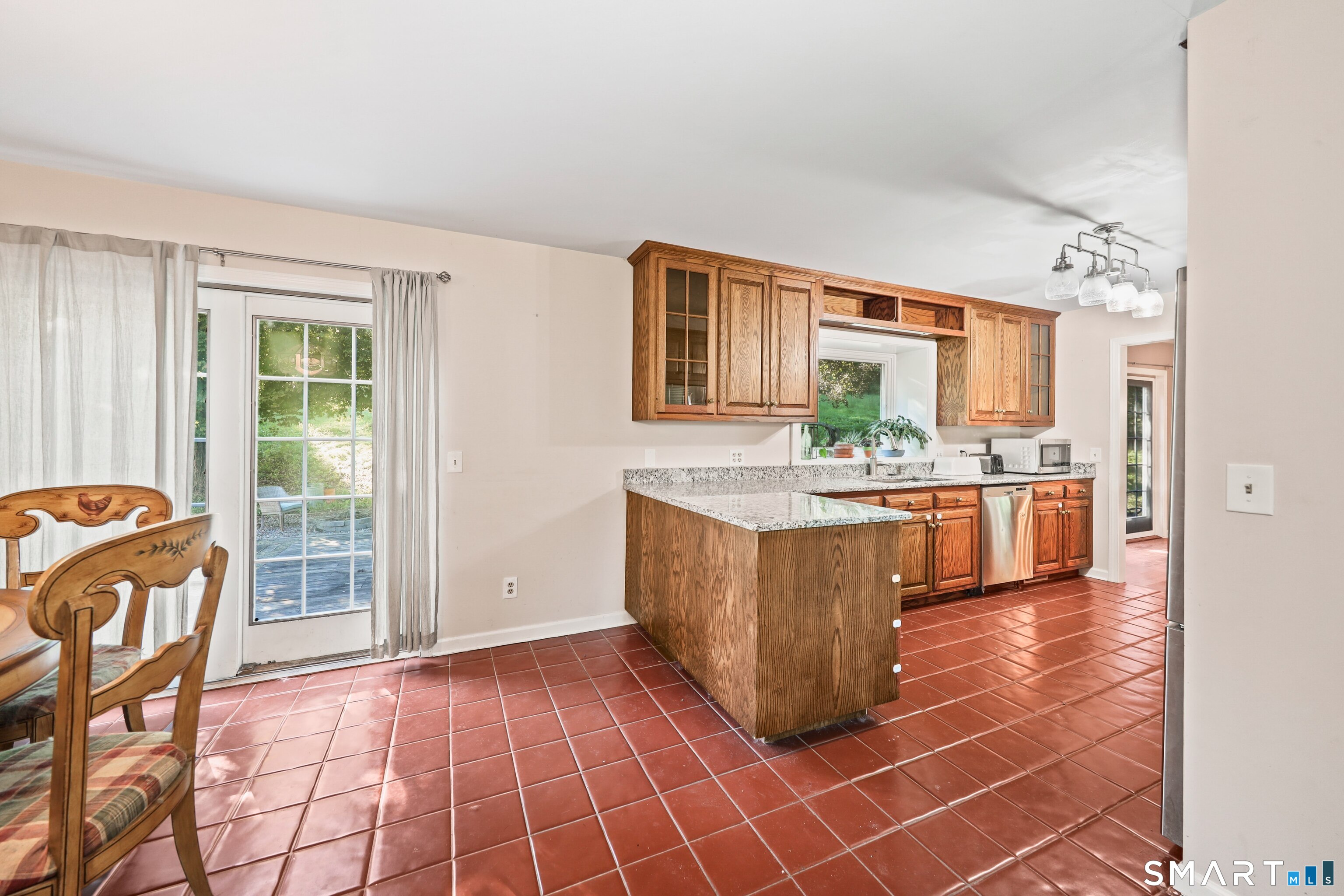 69 Nonnewaug Road Property Photo 10