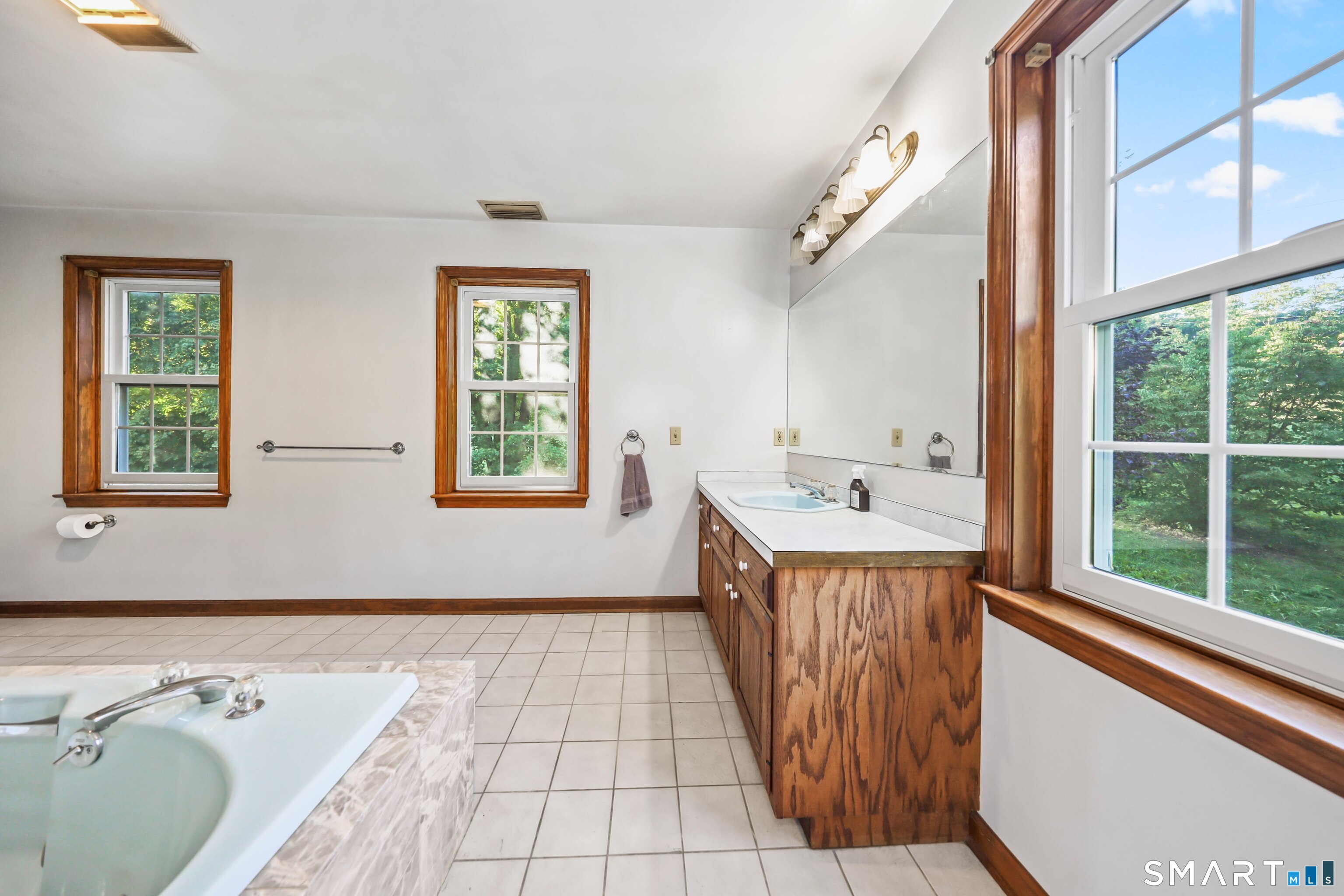 69 Nonnewaug Road Property Photo 24