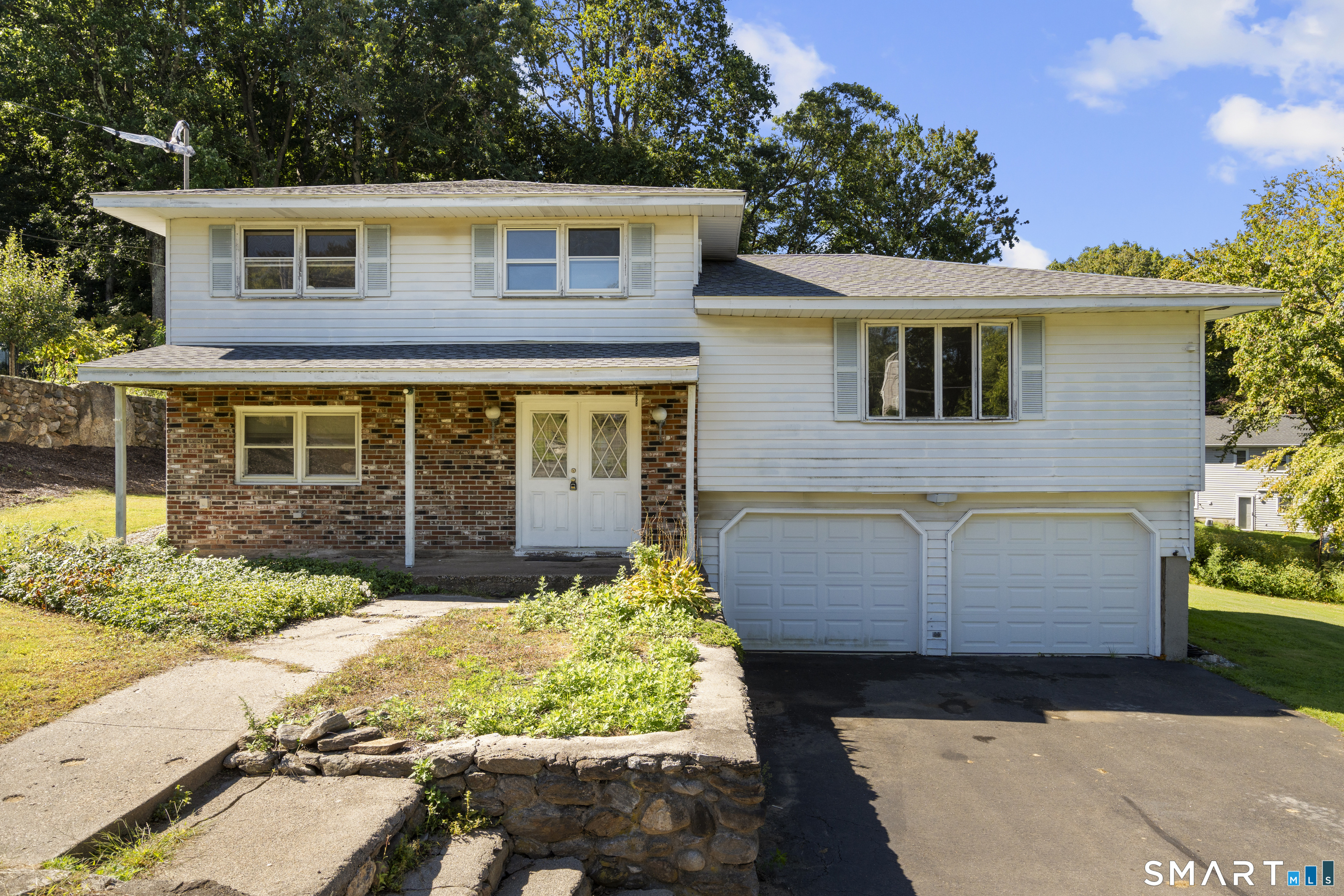 107 Bayview Circle Property Photo 1