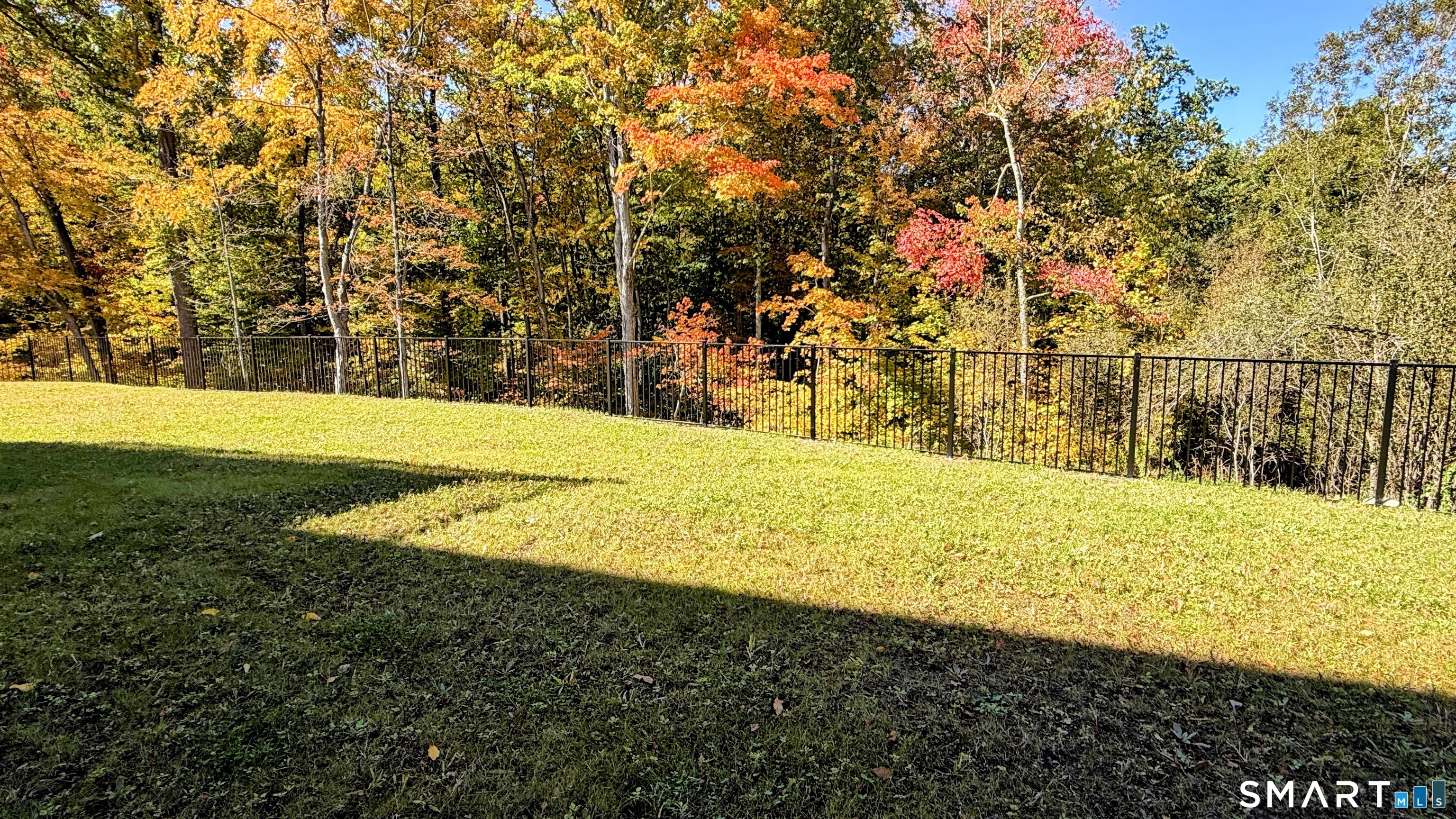 1427 Monroe Turnpike Property Photo 3