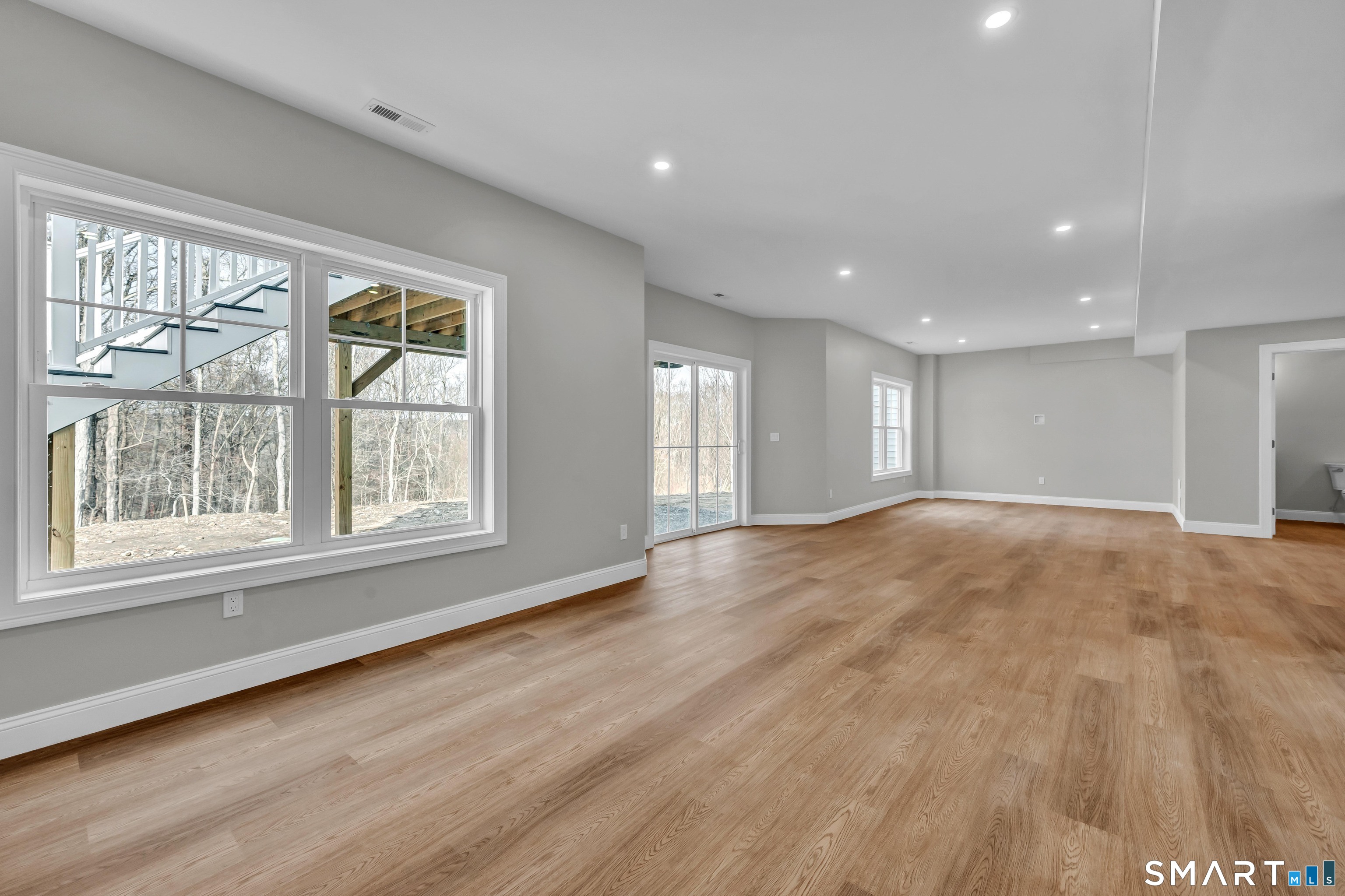 1427 Monroe Turnpike Property Photo 31