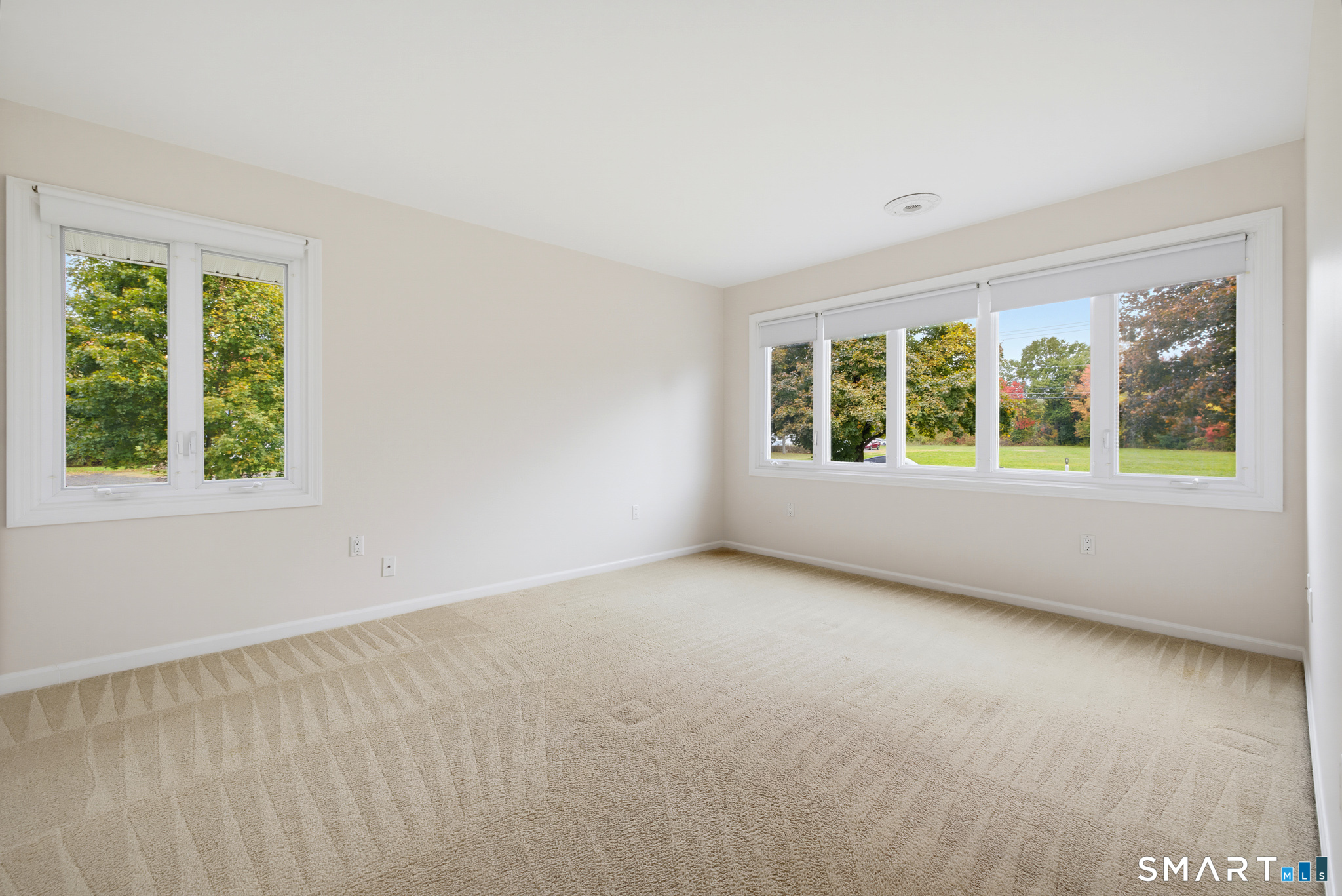 570 East South Street Property Photo 20