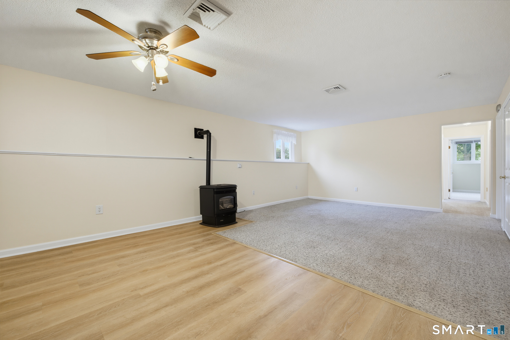 570 East South Street Property Photo 25