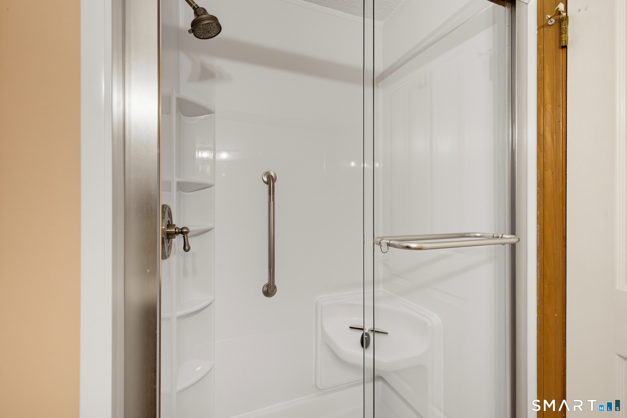 570 East South Street Property Photo 32