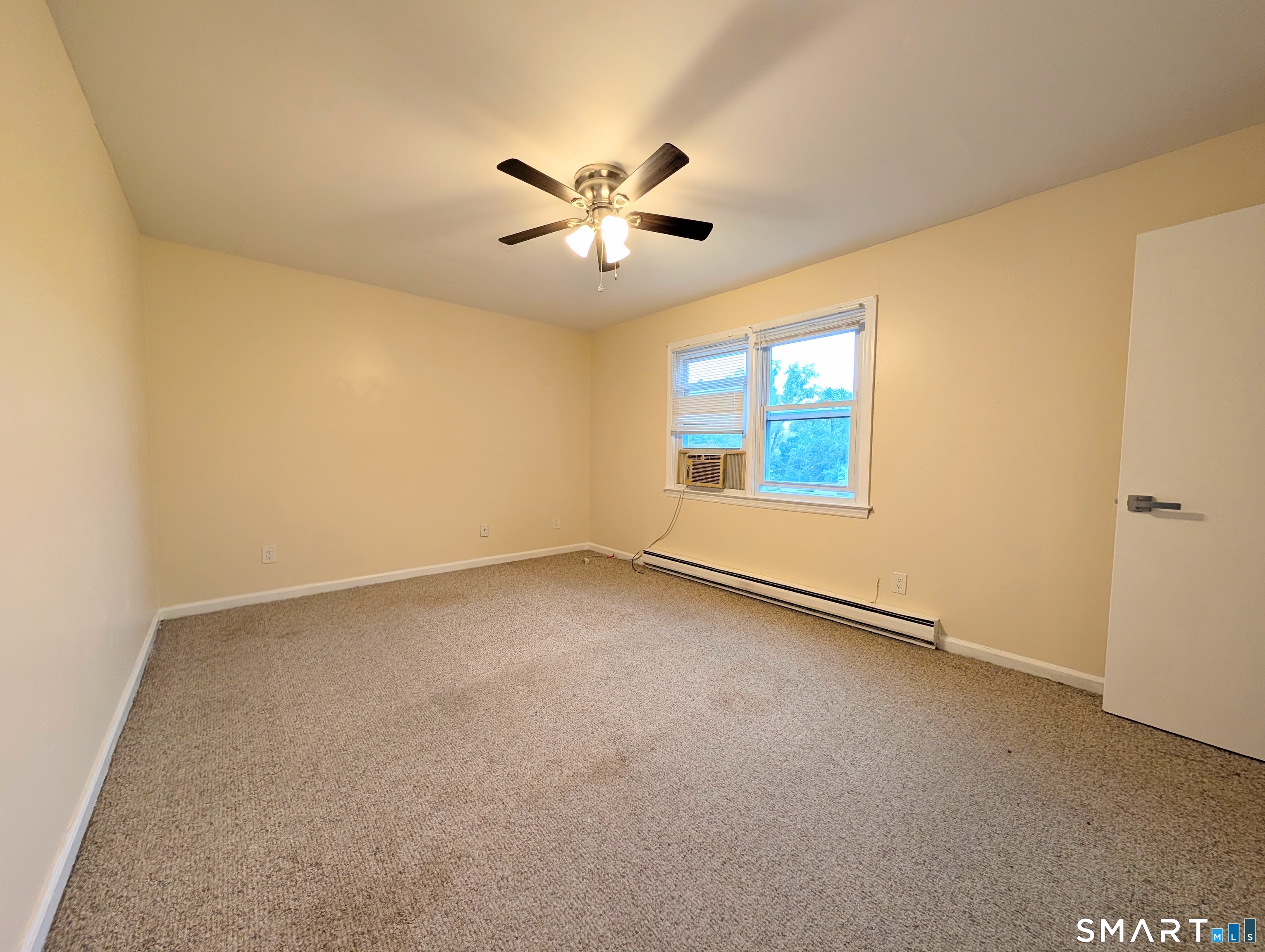 2 Irving B Place Property Photo 10