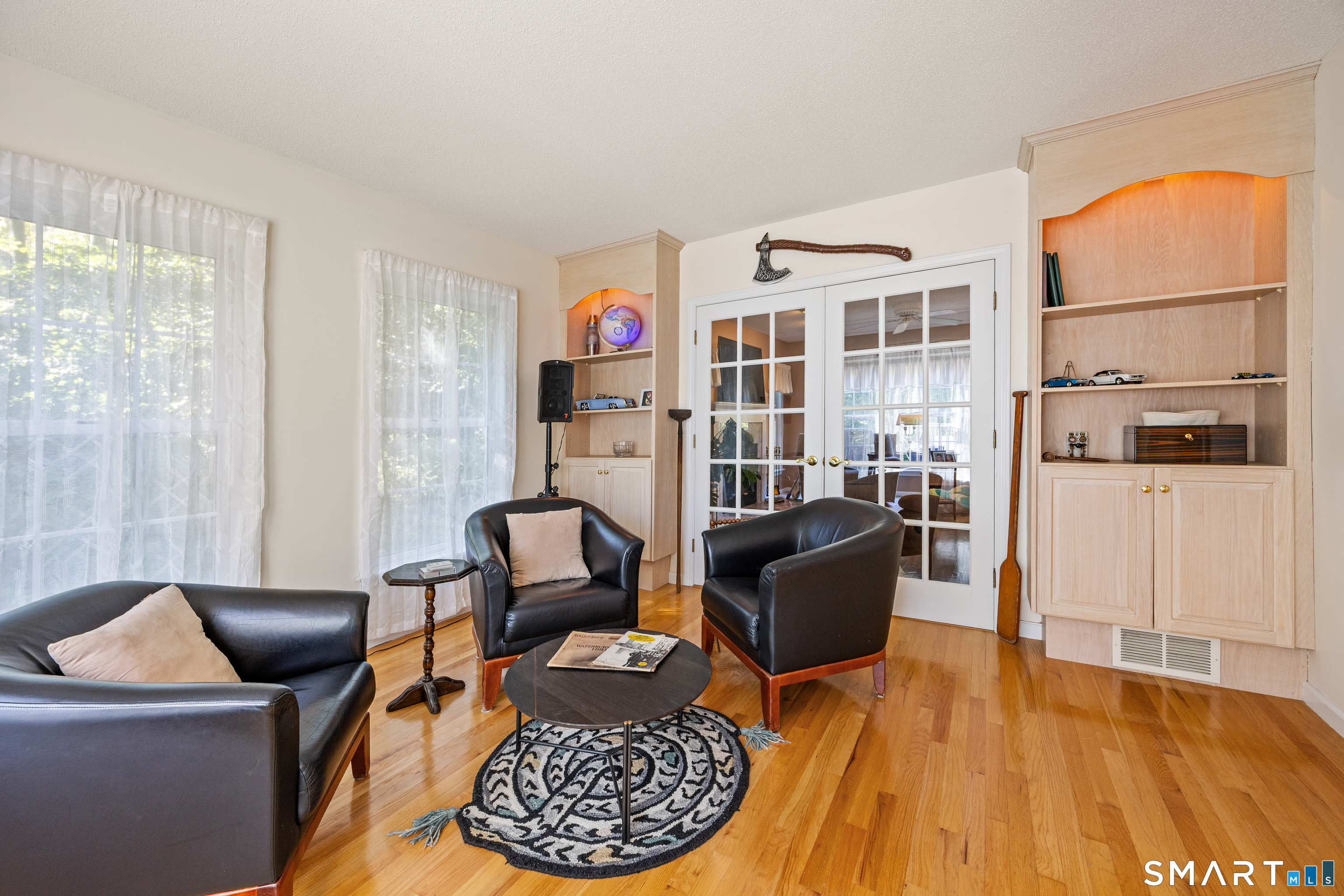 14 Diamond Rock Road Property Photo 6