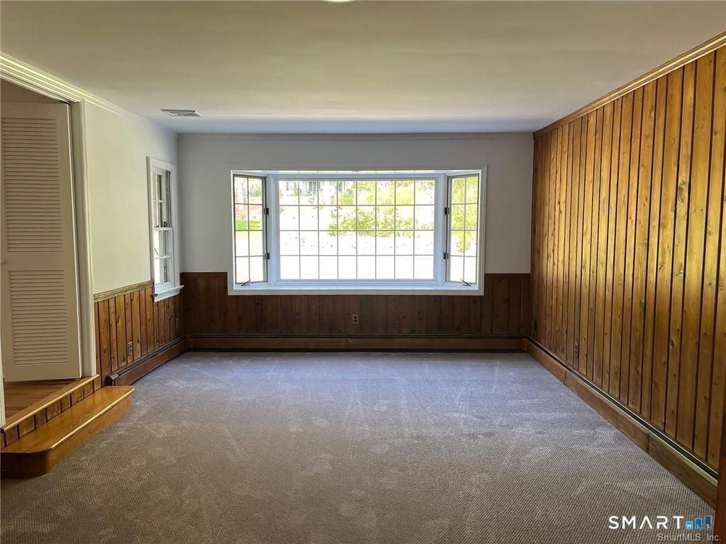 231 Rivergate Drive Property Photo 7