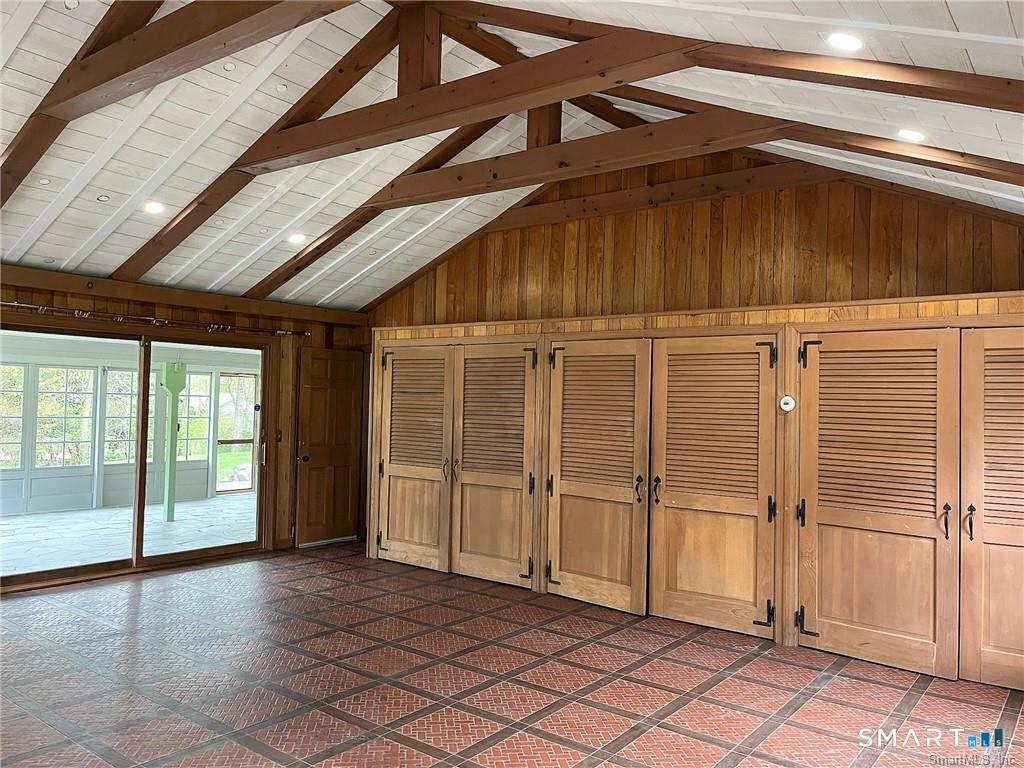 231 Rivergate Drive Property Photo 11