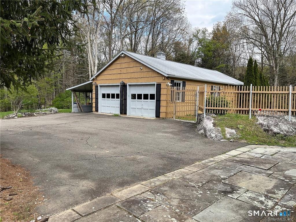 231 Rivergate Drive Property Photo 15