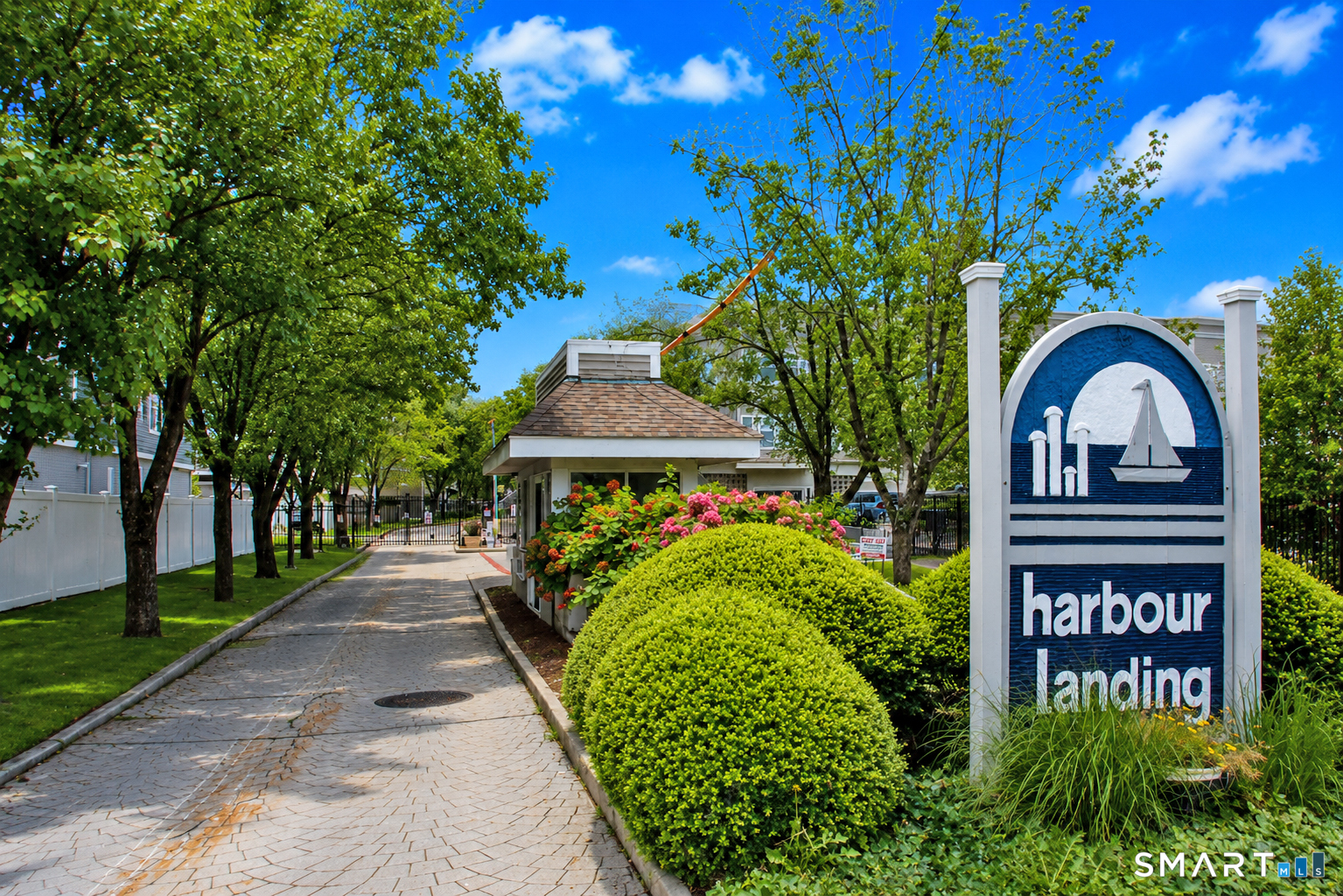 14 Harbour 14 Close Property Photo 1