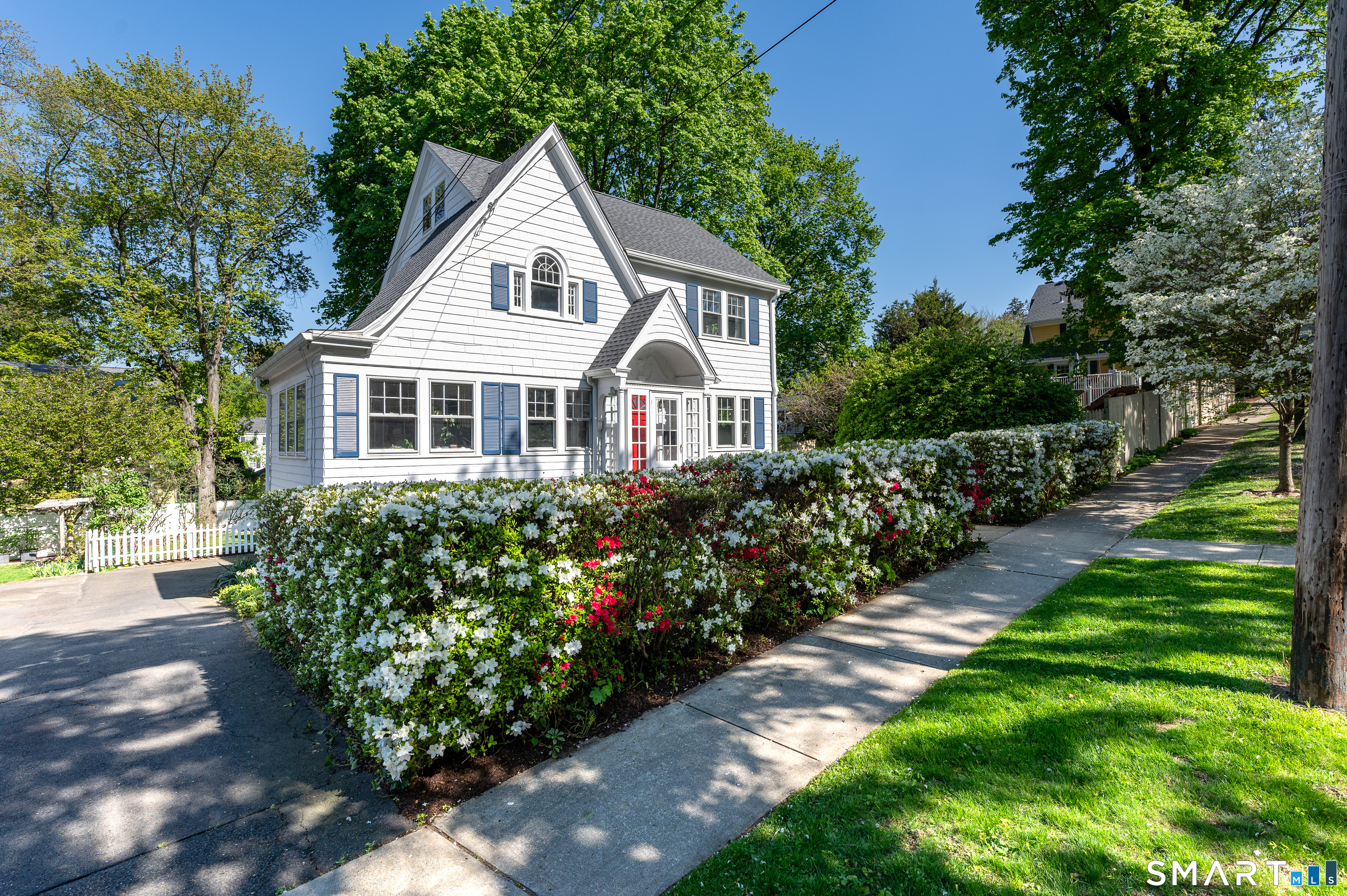15 Brooklawn Avenue Property Photo 2