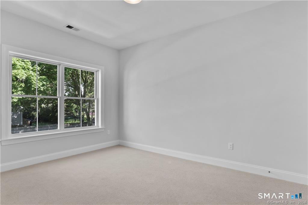 348 Halley Avenue Property Photo 23