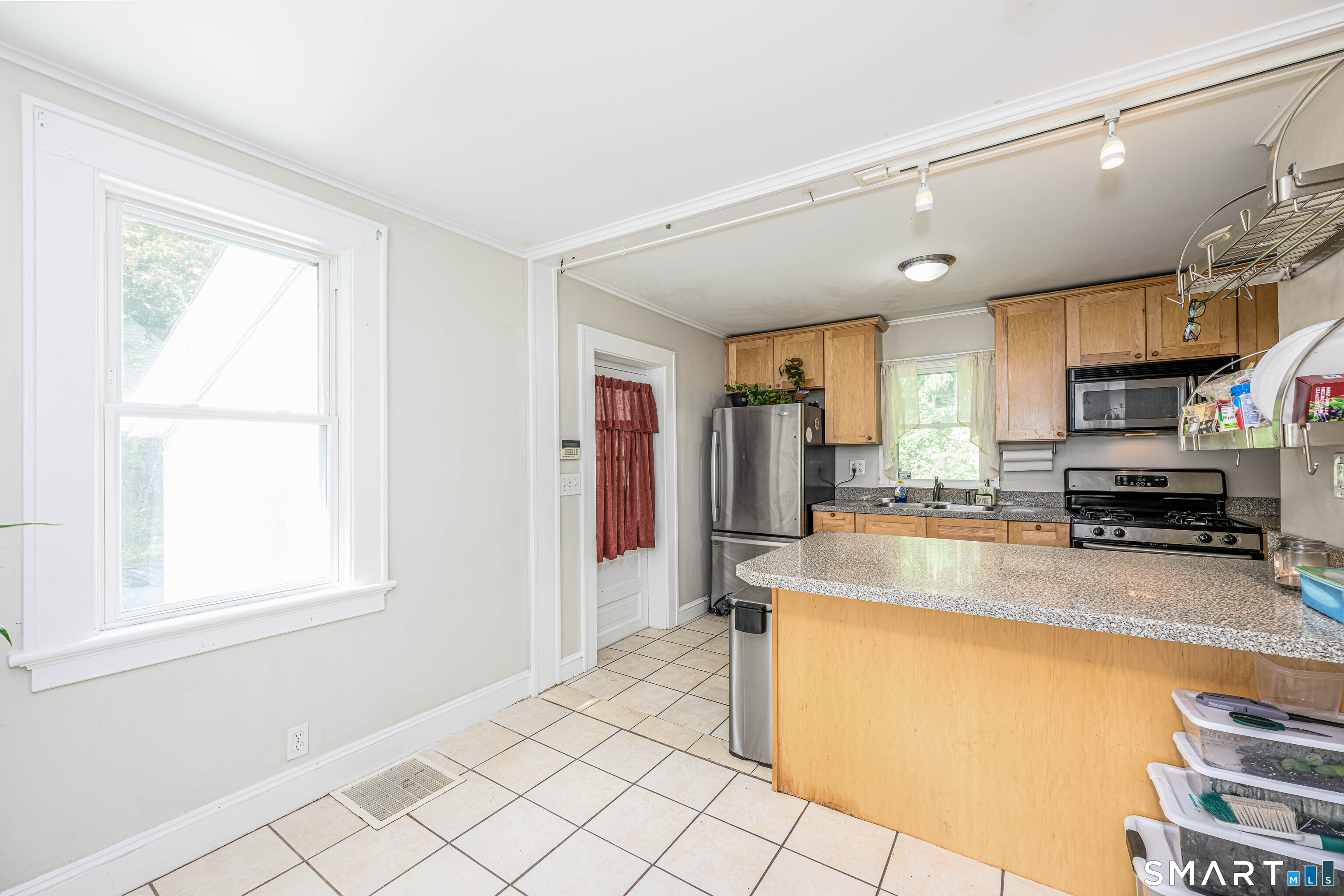 16 Linden Avenue Property Photo 14
