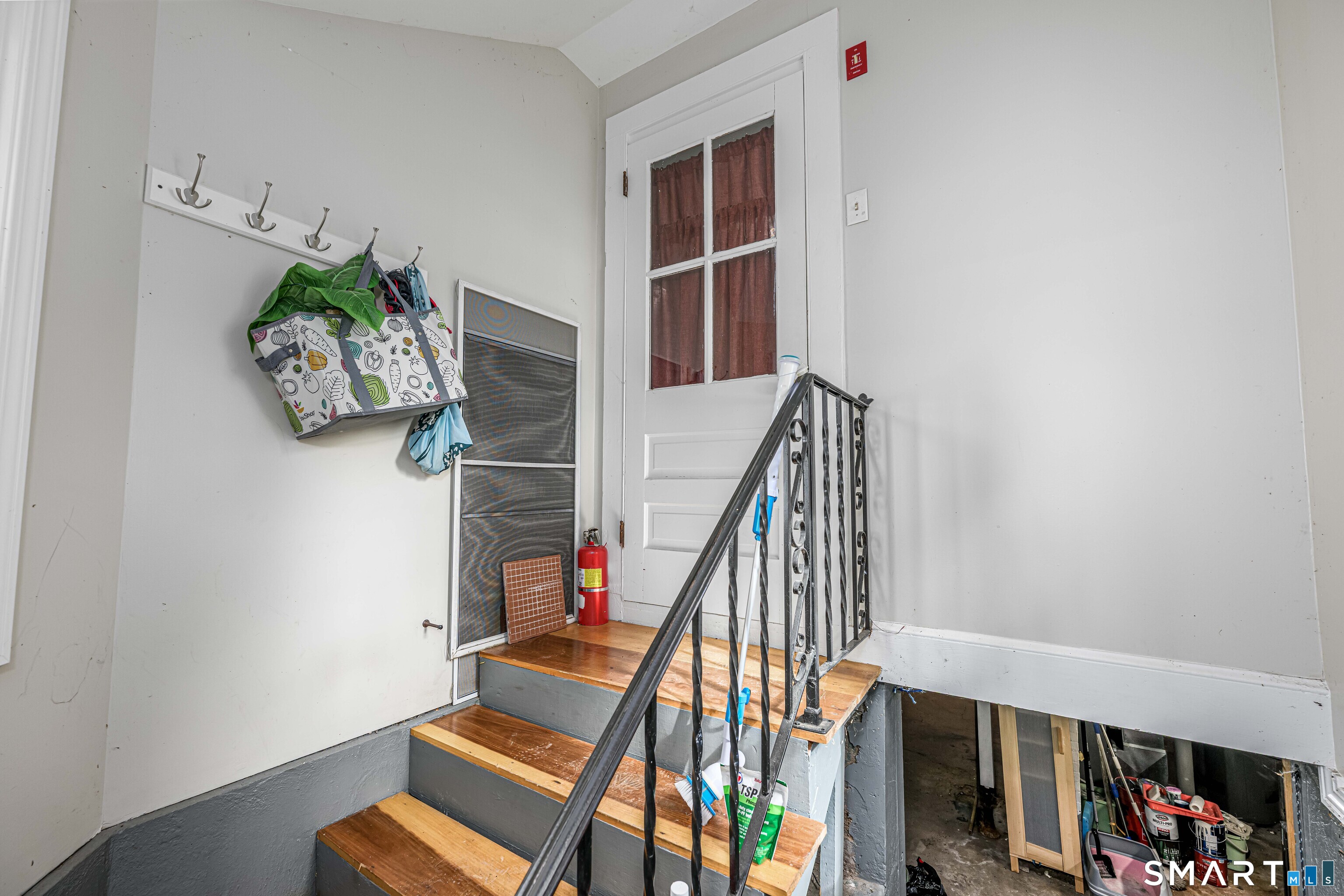 16 Linden Avenue Property Photo 21
