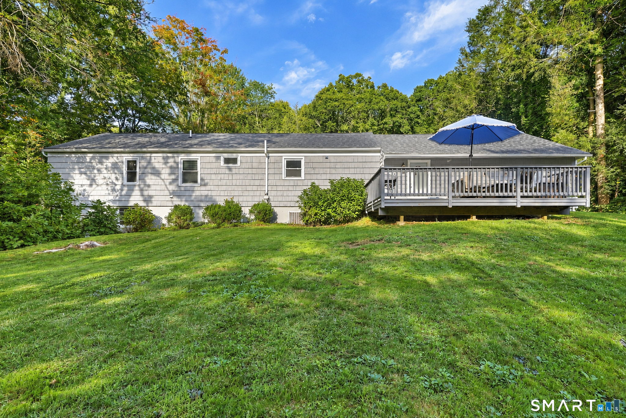 85 Walnut Street Property Photo 26