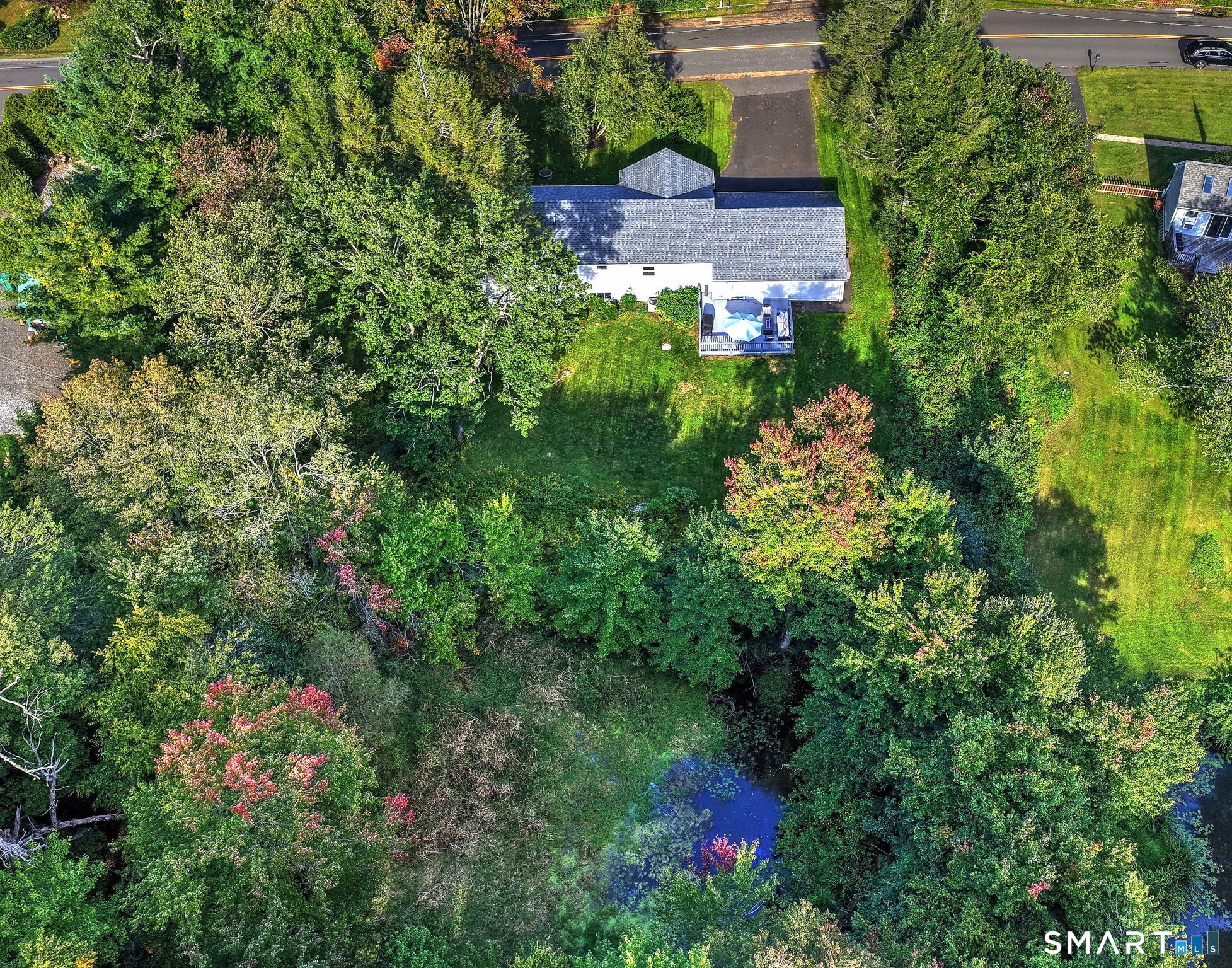85 Walnut Street Property Photo 27