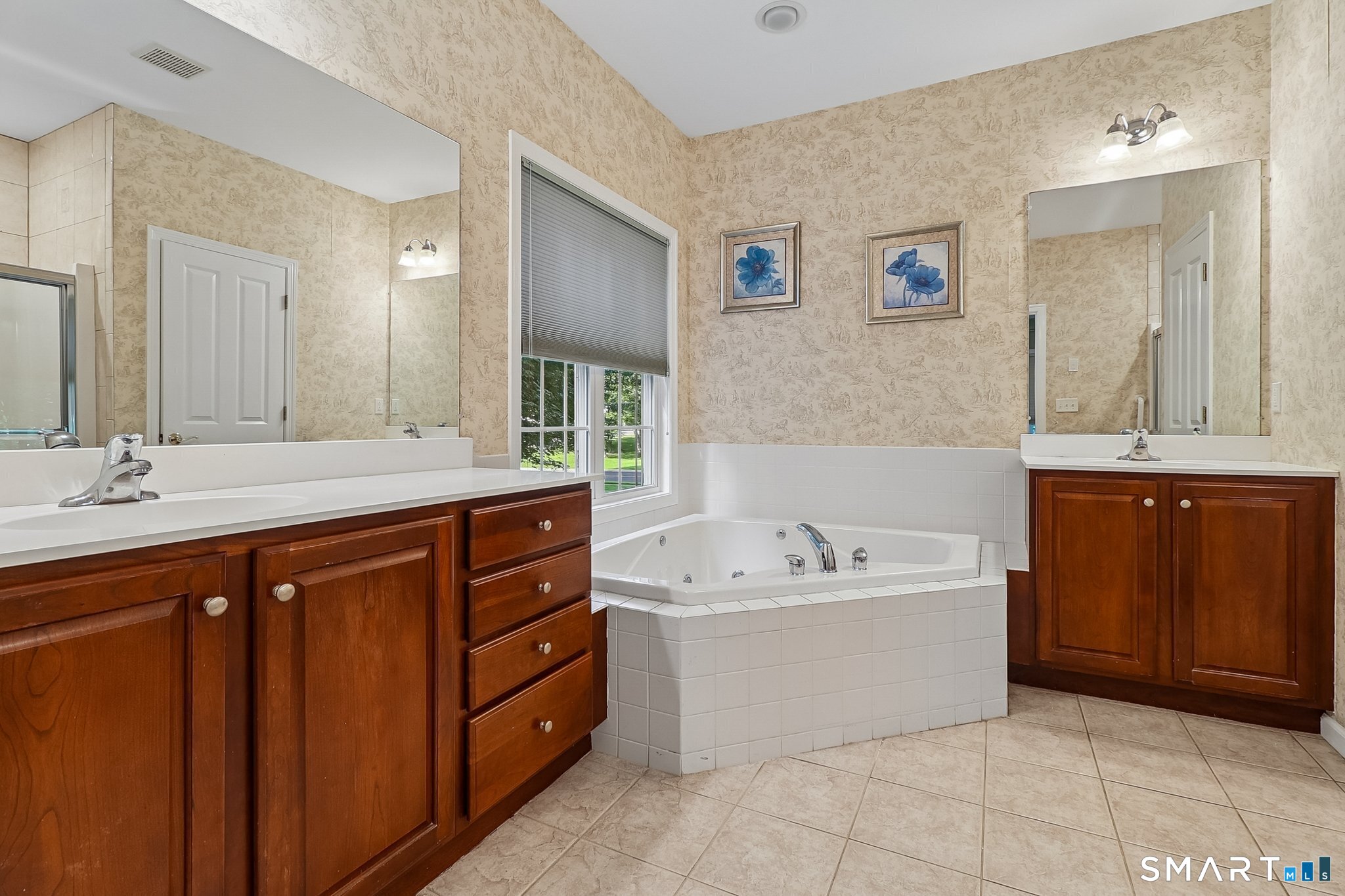 155 Country Club 155 Drive Property Photo 21