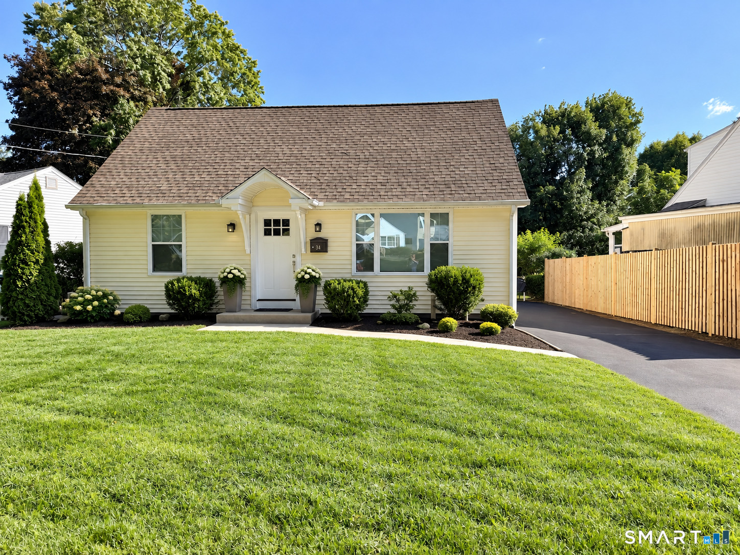 34 Winslow Drive Property Photo 1