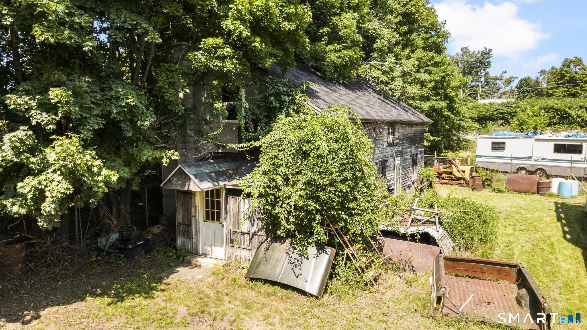 10 Rhea Street Property Photo 8