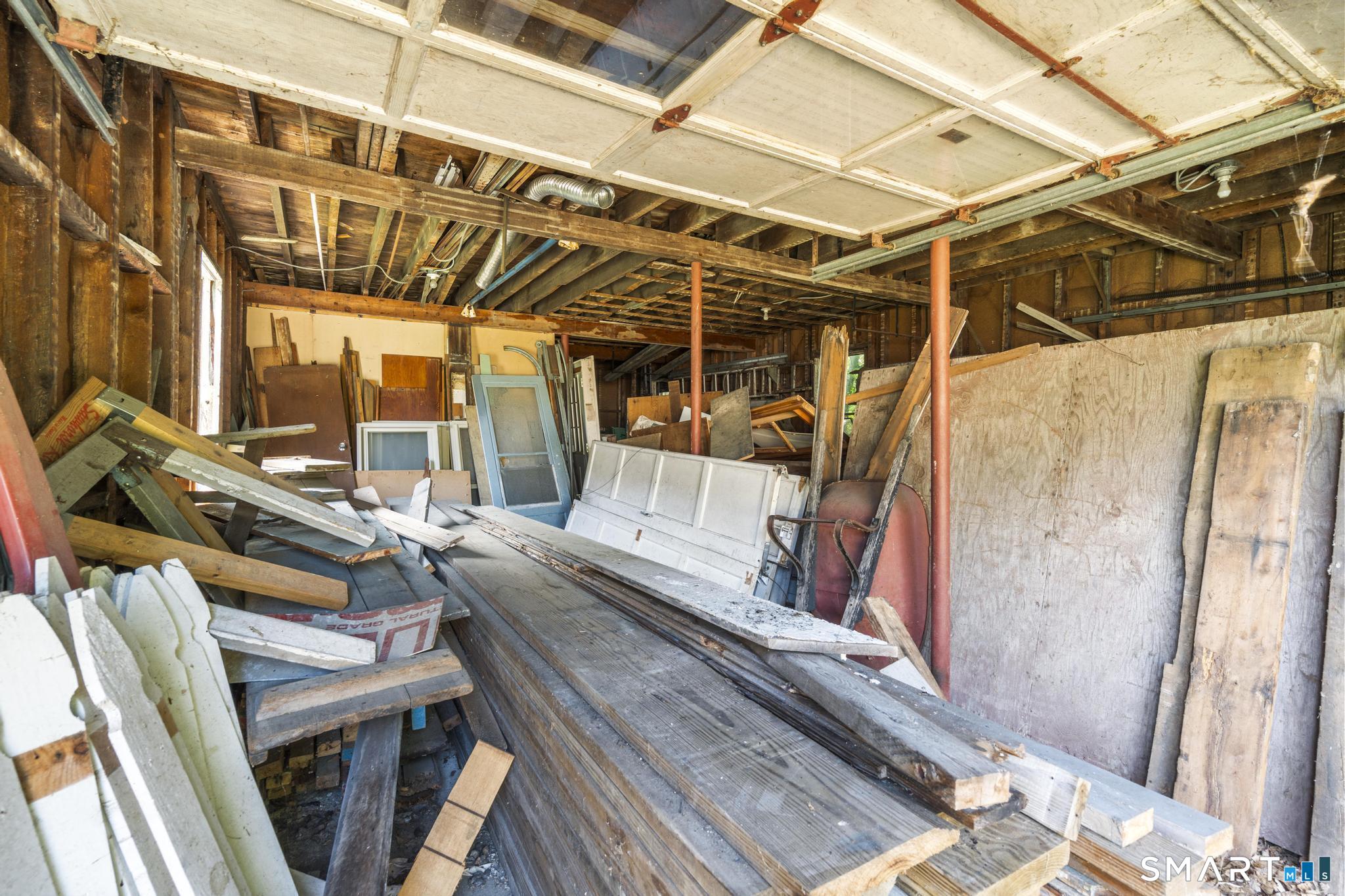 10 Rhea Street Property Photo 34