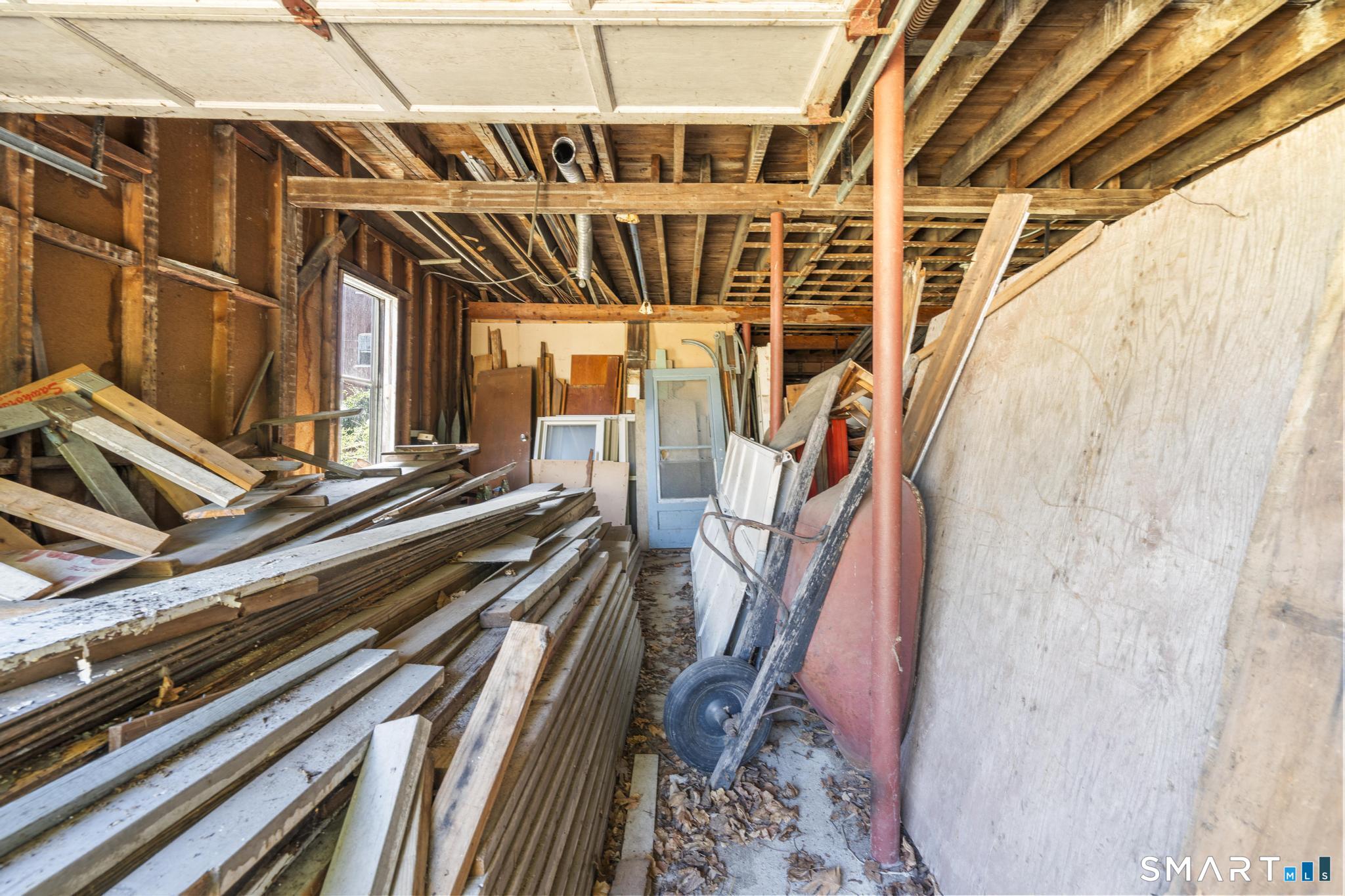 10 Rhea Street Property Photo 35