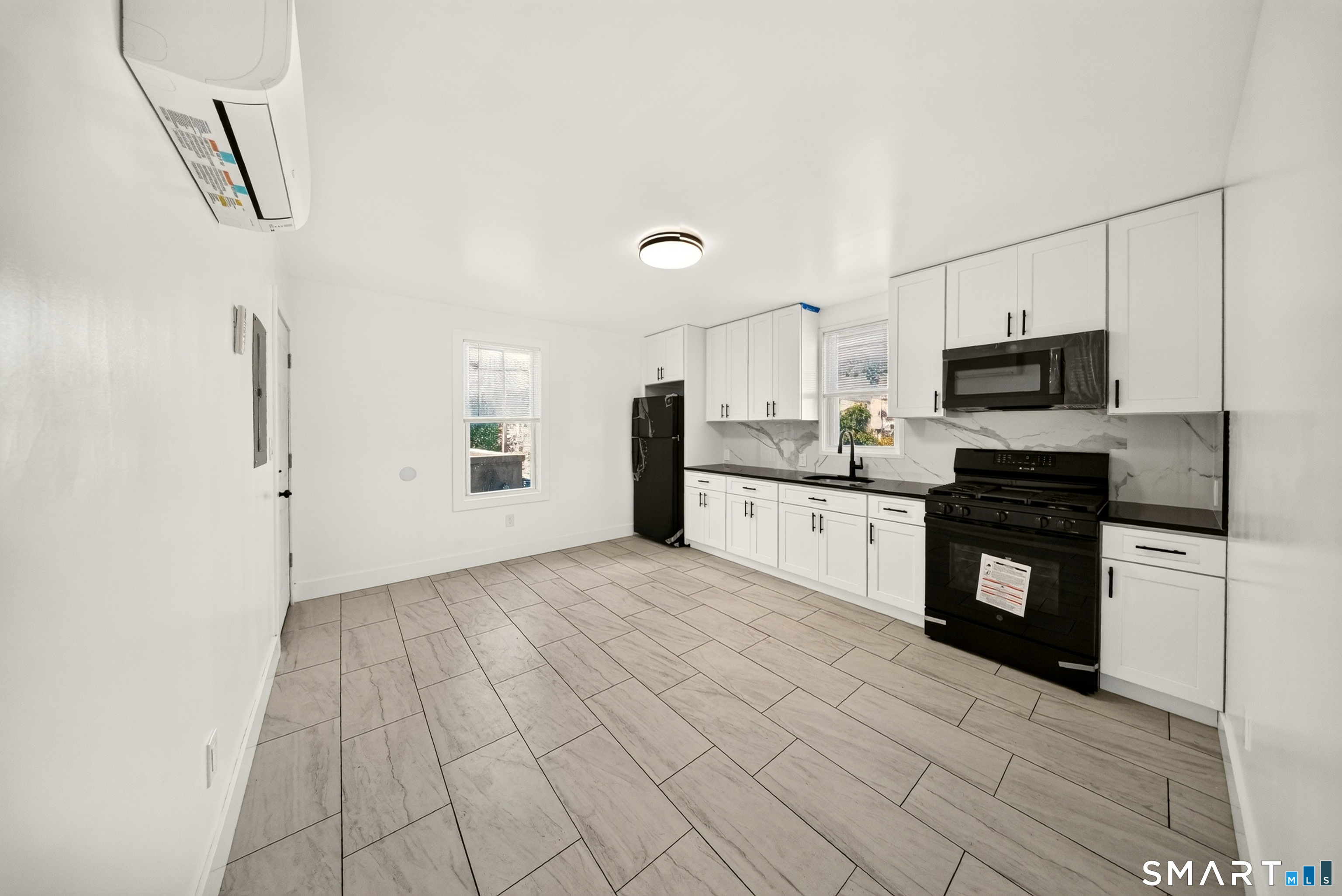 359 Park 1 Avenue Property Photo 1