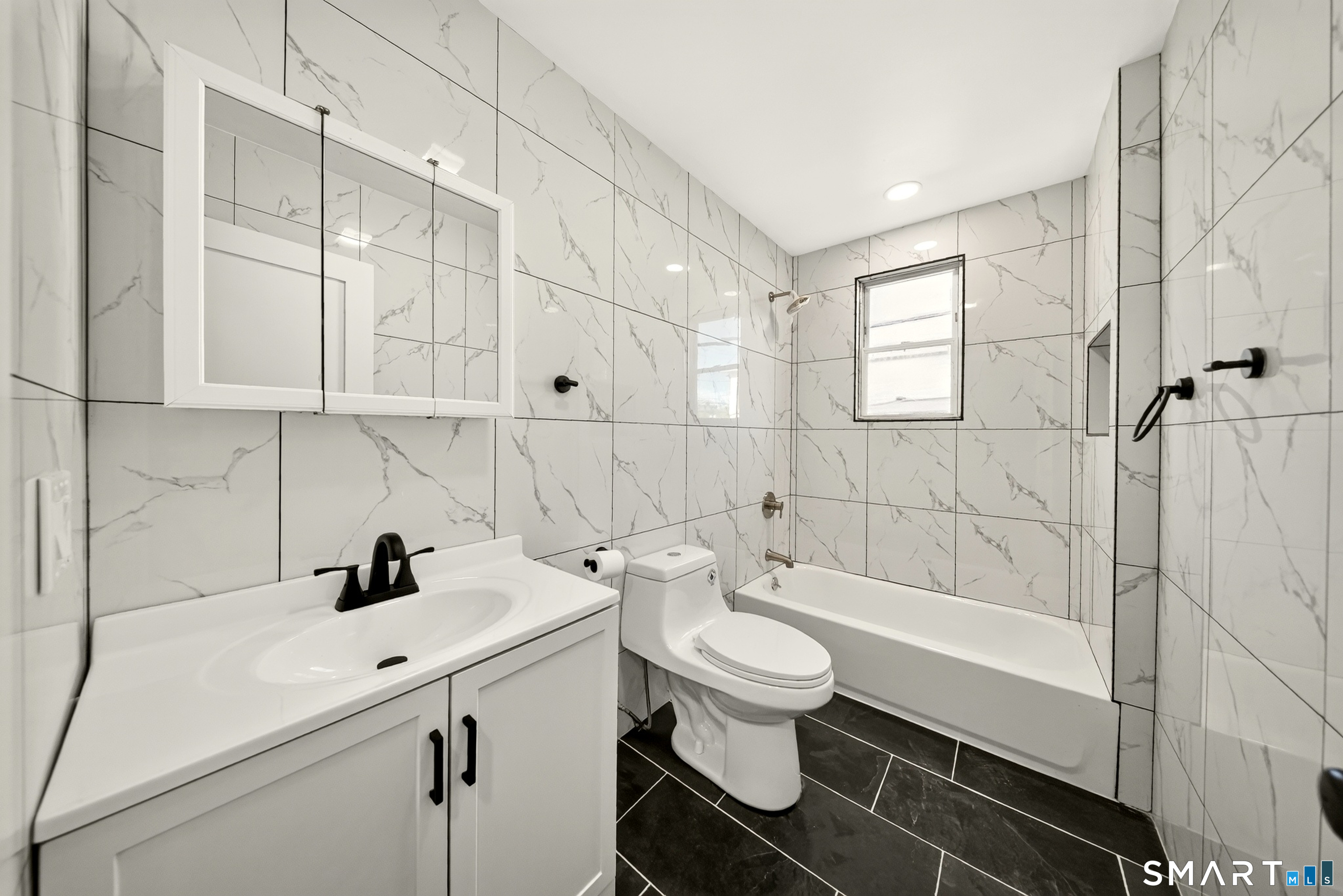 359 Park 1 Avenue Property Photo 7
