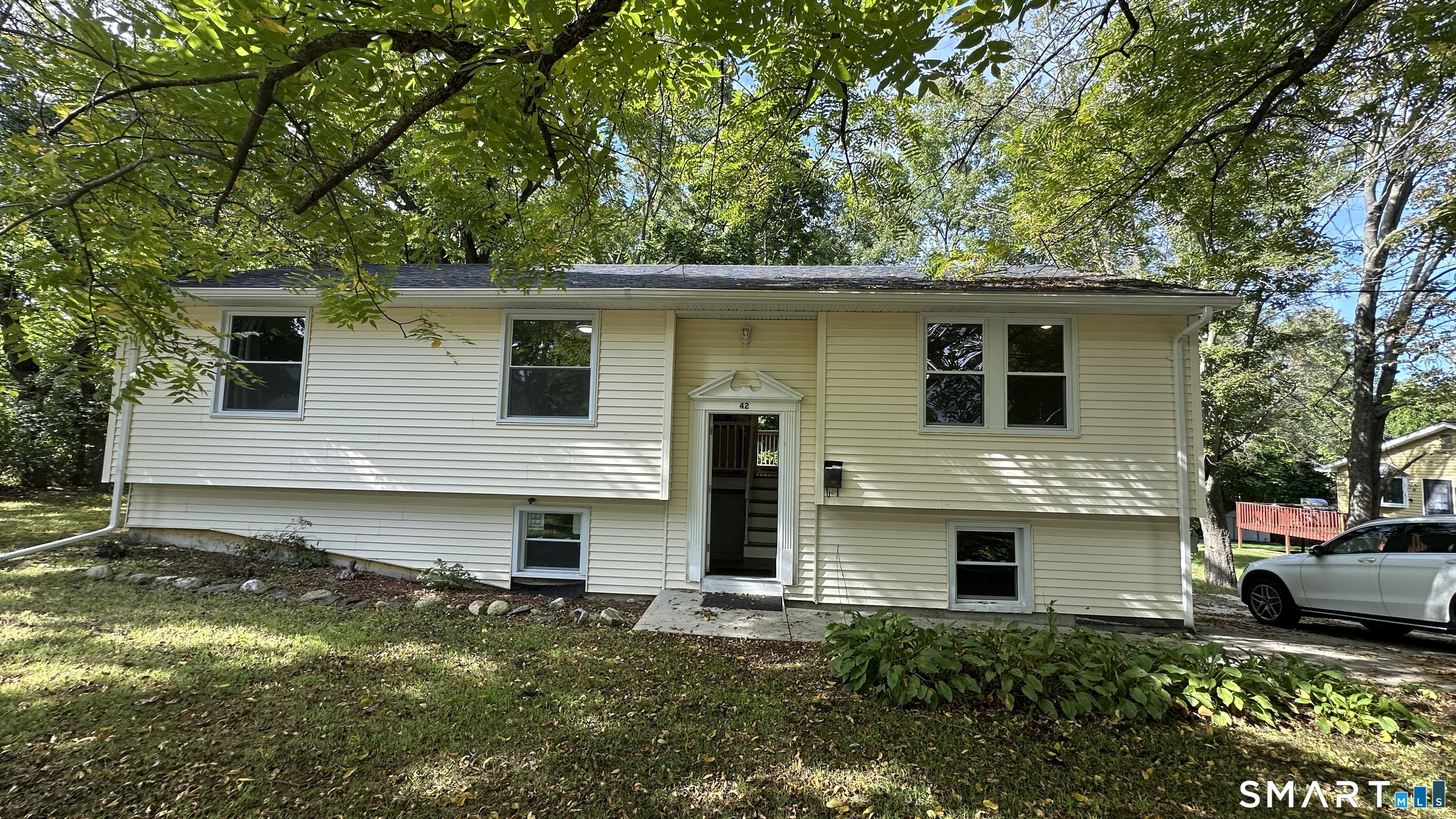42 Gordon Avenue Property Photo 1